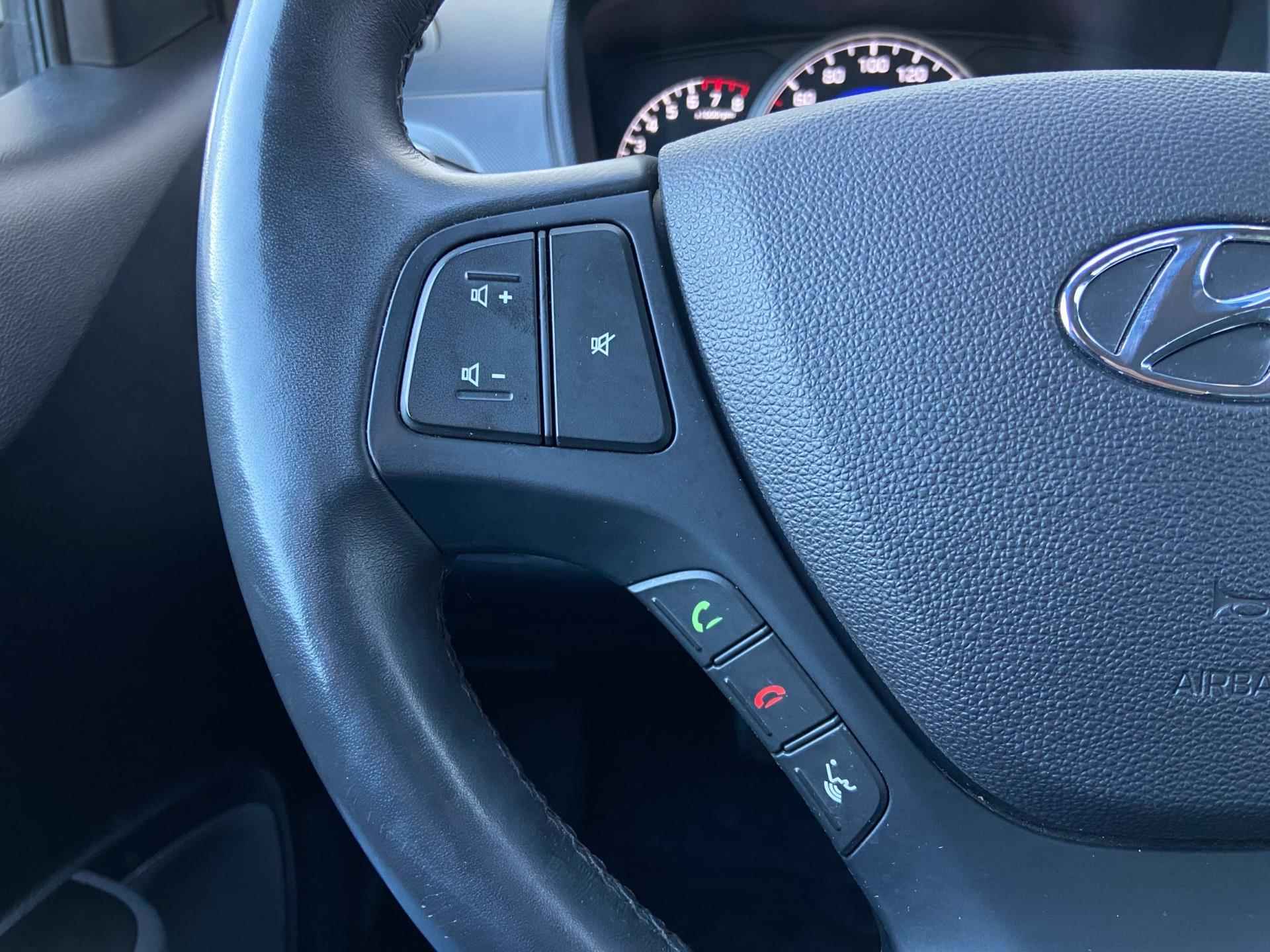 Hyundai I10 5-deurs 1.0i Comfort automaat - Apple Carplay - parkeersensoren - 24/31