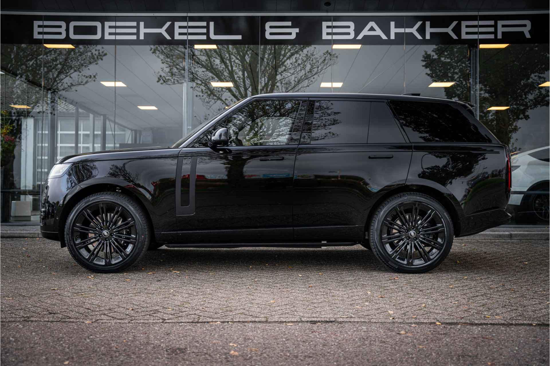 Land Rover Range Rover 3.0 P460e HSE PHEV - Black Optic - 23" - Trekhaak - 17/93