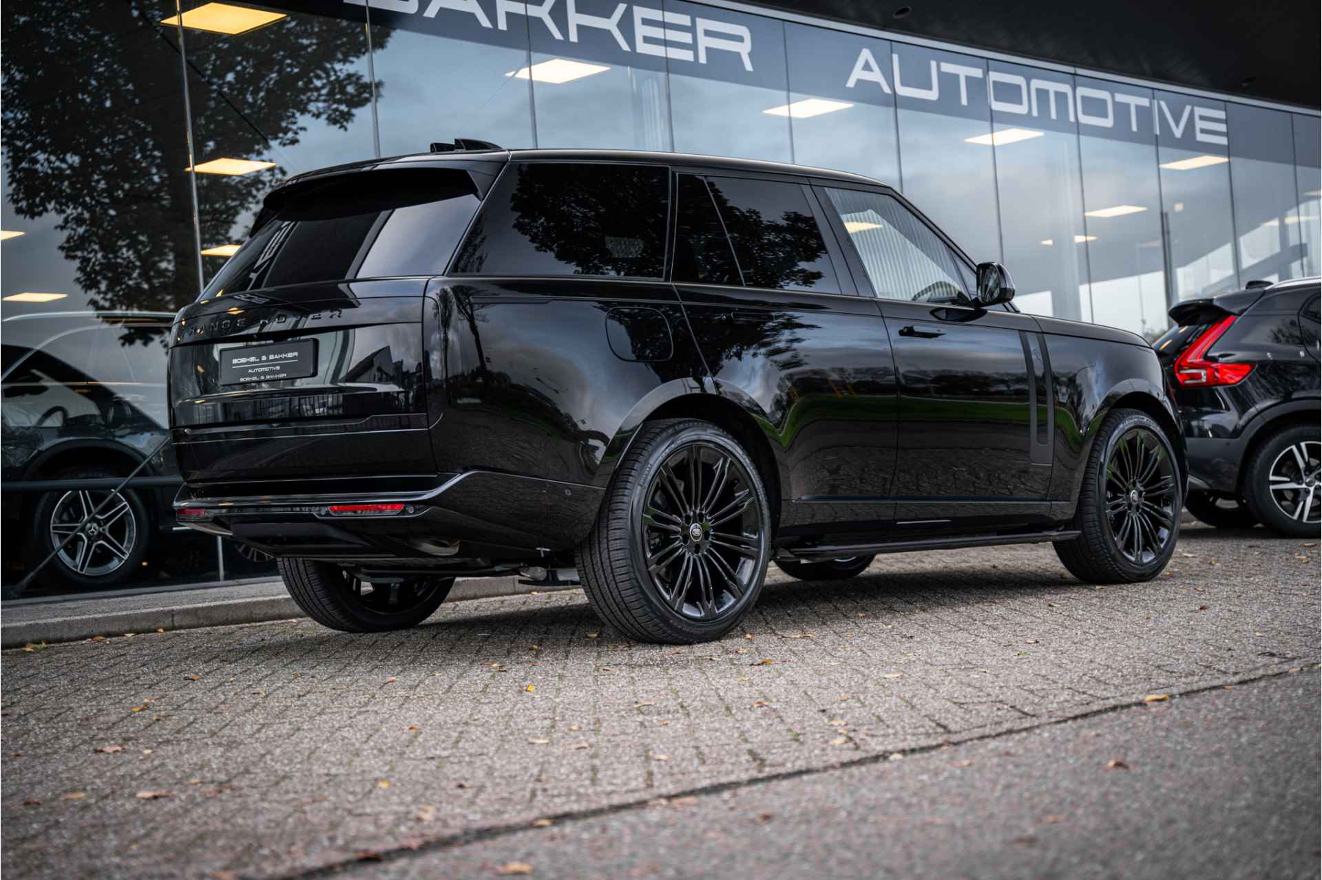 Land Rover Range Rover 3.0 P460e HSE PHEV - Black Optic - 23" - Trekhaak - 33/93