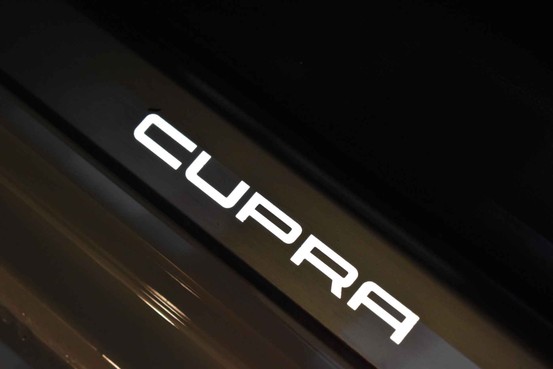 CUPRA Leon Sportstourer e-Hybrid 204PK DSG SPORT CAMERA/NAVI/LEDER - 22/50