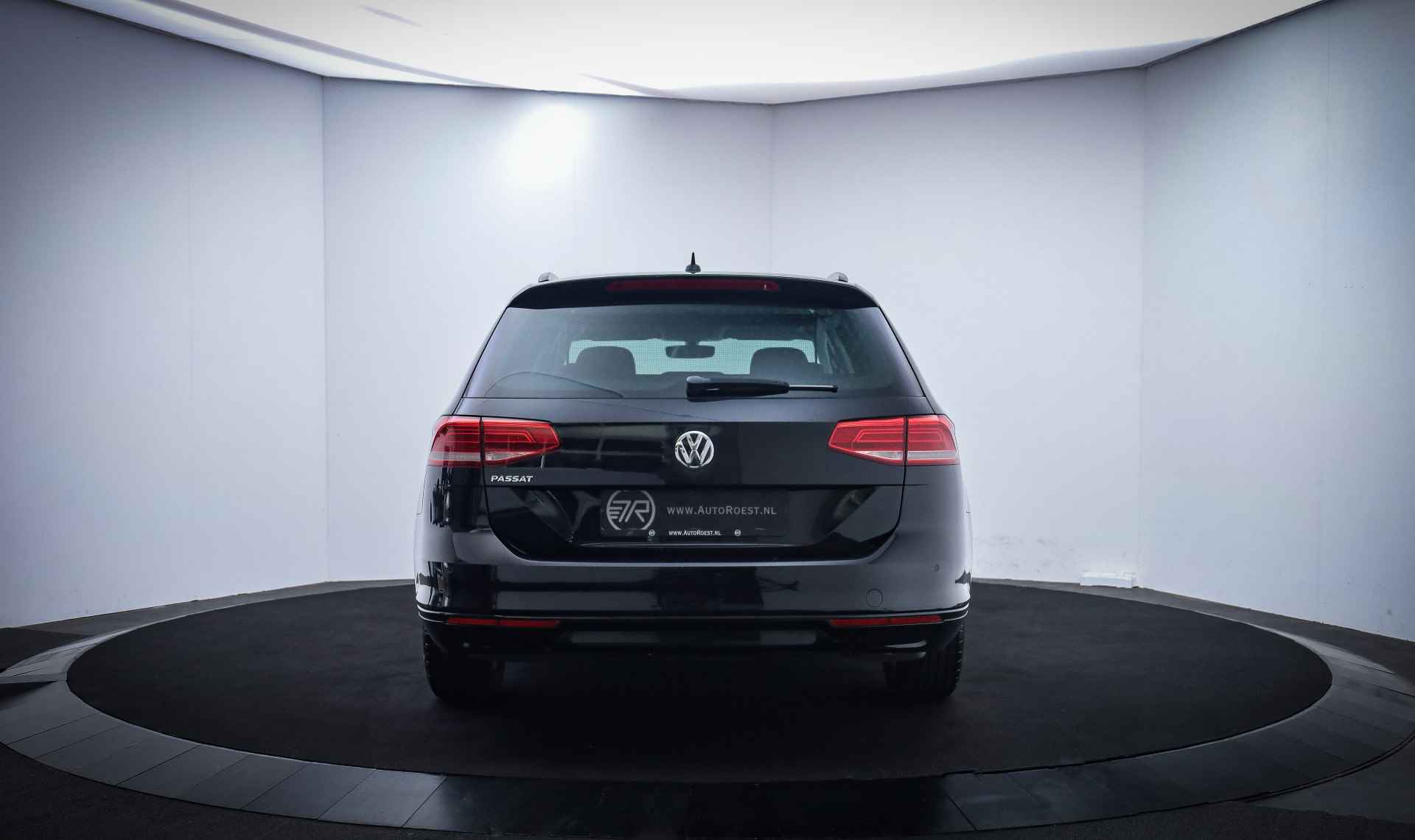 Volkswagen Passat Variant 1.4TSI 150Pk Comfortline Business NAVI GR./ERGO COMF.SEATS/STOELVERW./ADAPTIEF - 6/23