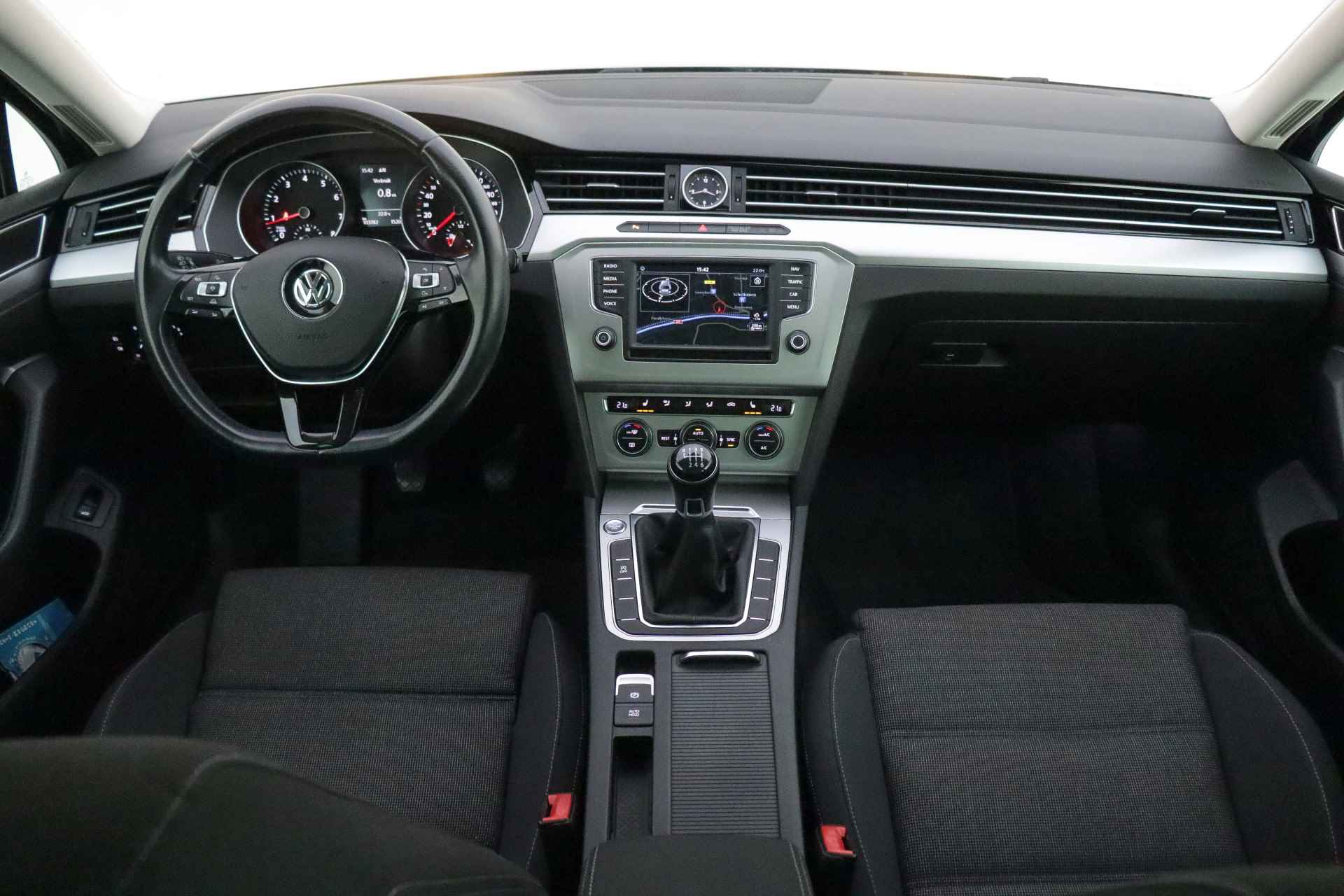 Volkswagen Passat Variant 1.4TSI 150Pk Comfortline Business NAVI GR./ERGO COMF.SEATS/STOELVERW./ADAPTIEF - 17/23