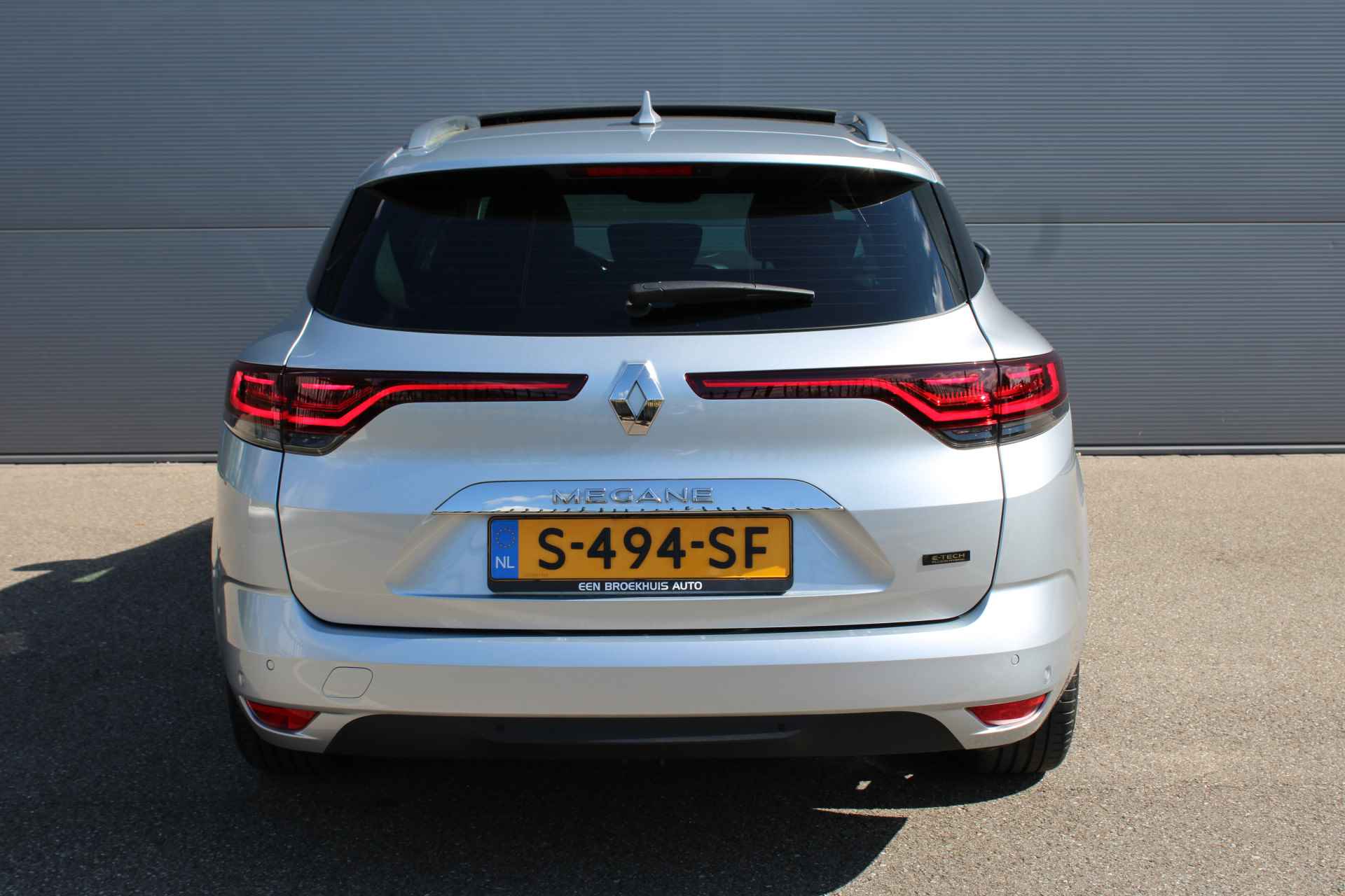 Renault Mégane Estate 1.6 E-Tech Plug-In Hybrid 160 Techno automaat | KEYLESS | OPEN DAK | NAVI | TREKHAAK | - 9/40