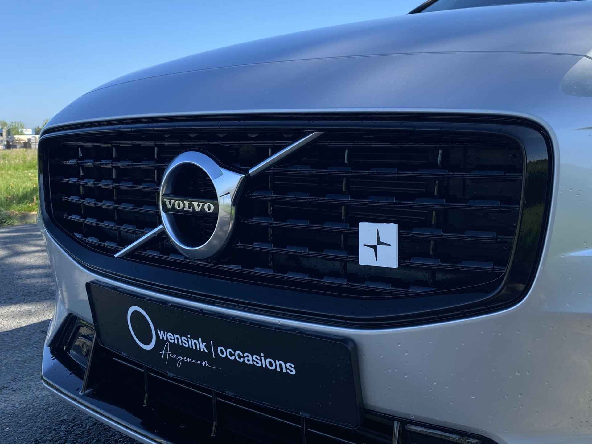 Volvo V60 2.0 T8 Twin Engine AWD Polestar Engineered | R-Design | Harman/Kardon | Panoramadak | Navigatie | Ele. stoelen + Geheugen | Camera | Lederen interieur | Apple Car-Play | 20" Lichtmetaal | - 48/56