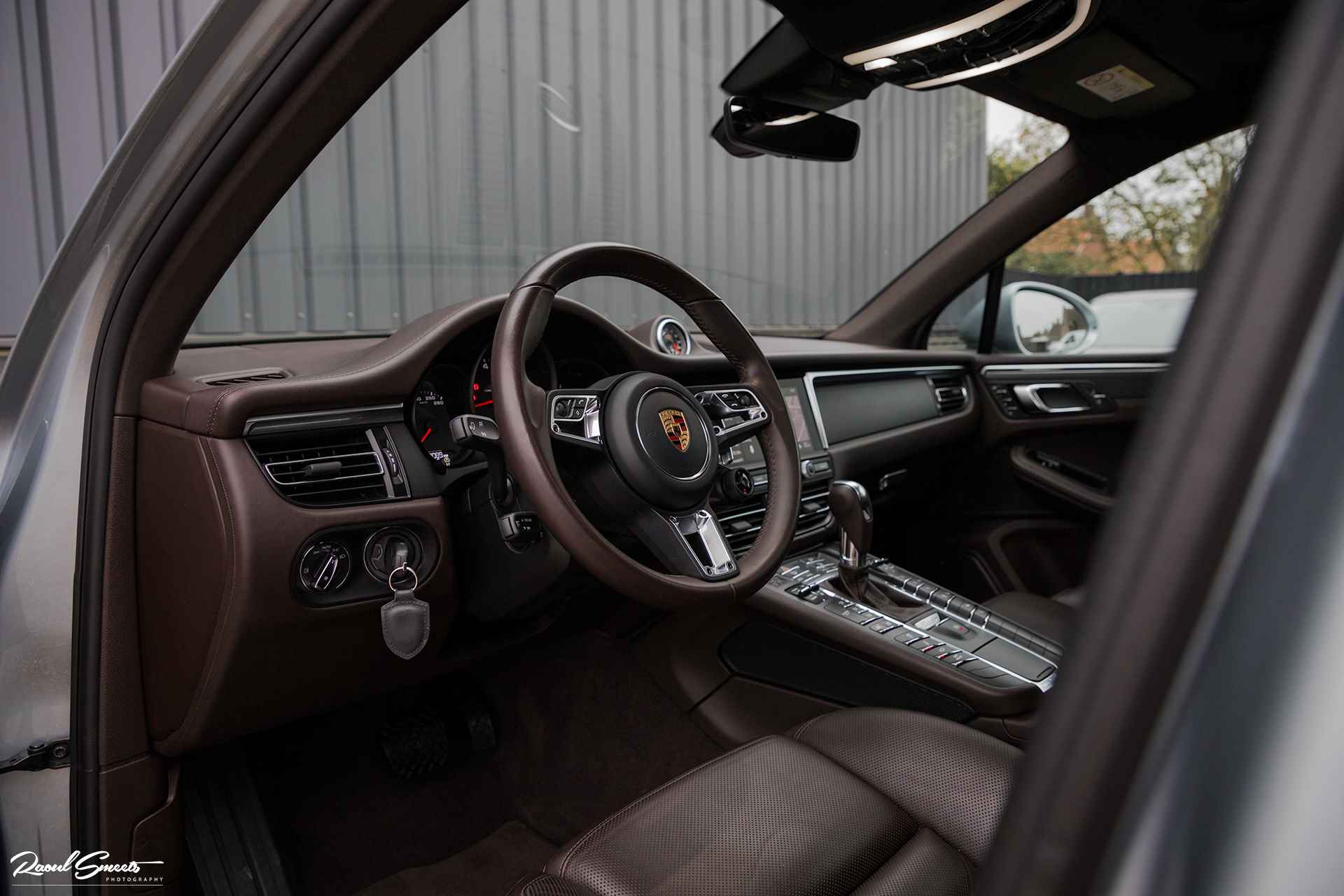 Porsche Macan 2.0 | SportChrono | Luchtvering | Spyder wielen | Memory stoelen | Stoelverw/koeling | - 18/56