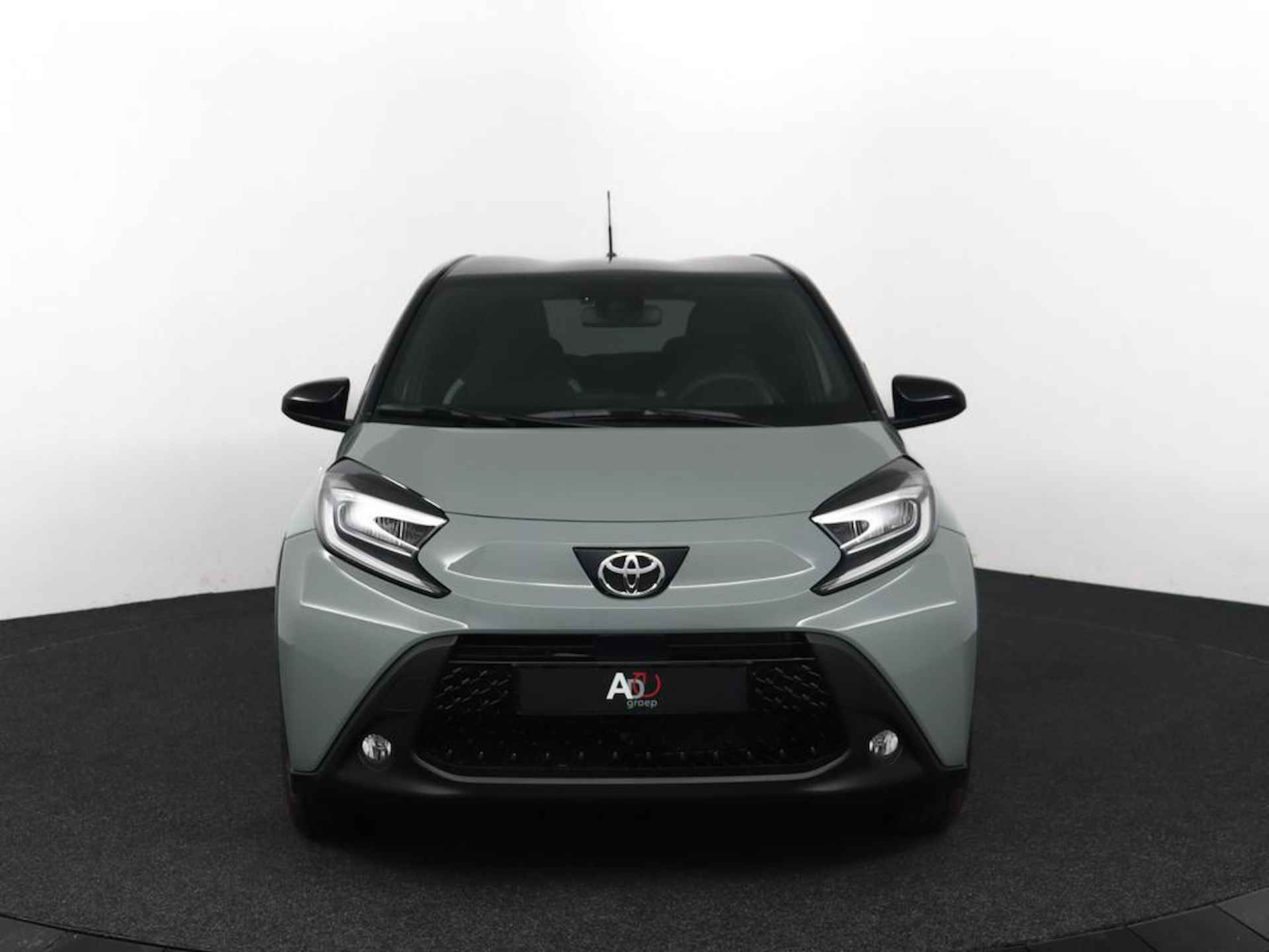 Toyota Aygo X 1.0 VVT-i S-CVT Pulse | Nieuw uit voorraad leverbaar! | 10 jaar fabrieksgarantie! | - 16/51