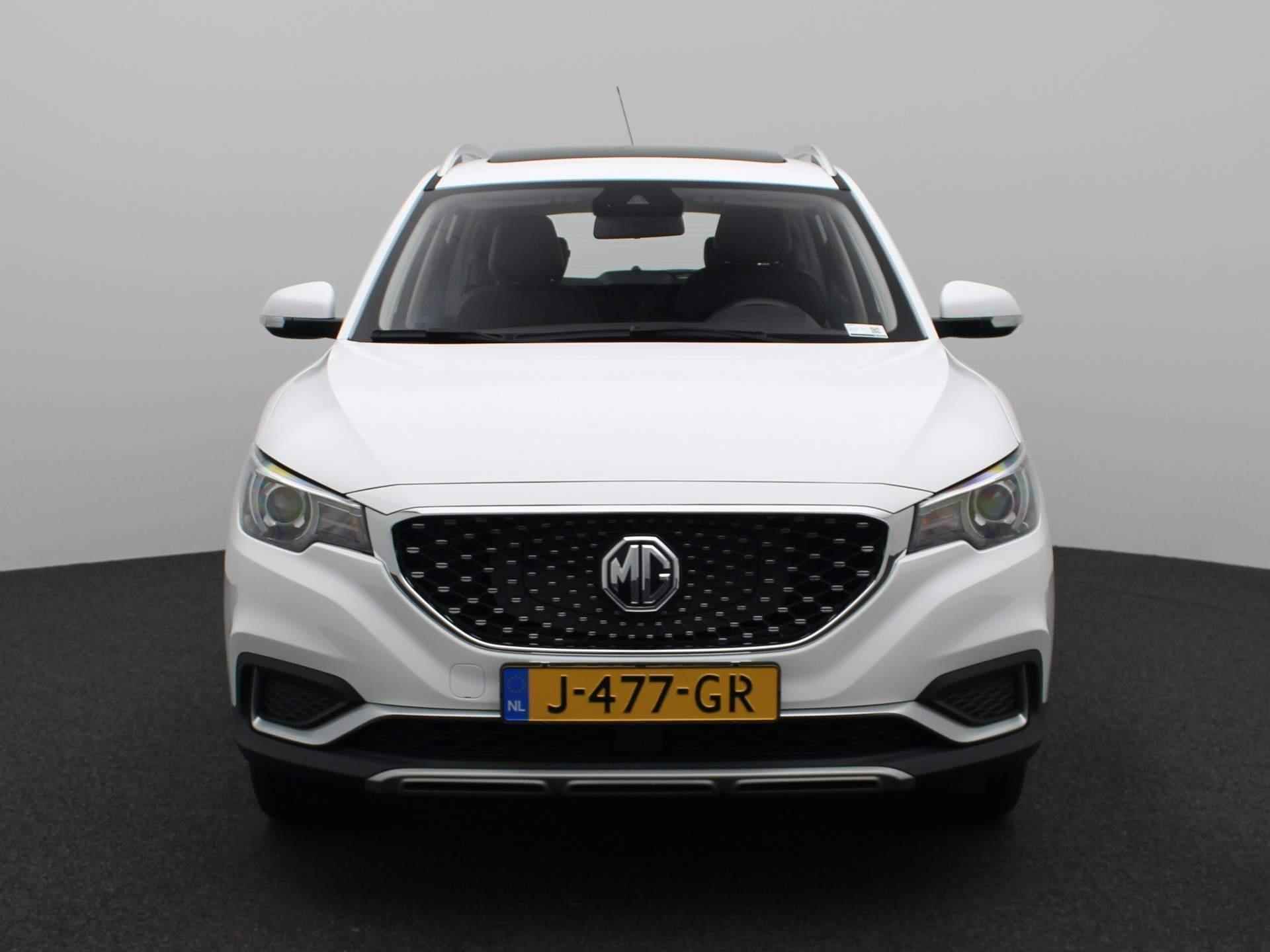 MG ZS EV Luxury 45 kWh | Leder | Navigatie | Achteruitrijcamera | Panoramaschuifdak | Stoelverwarming | Apple Carplay\Android Auto | - 6/32