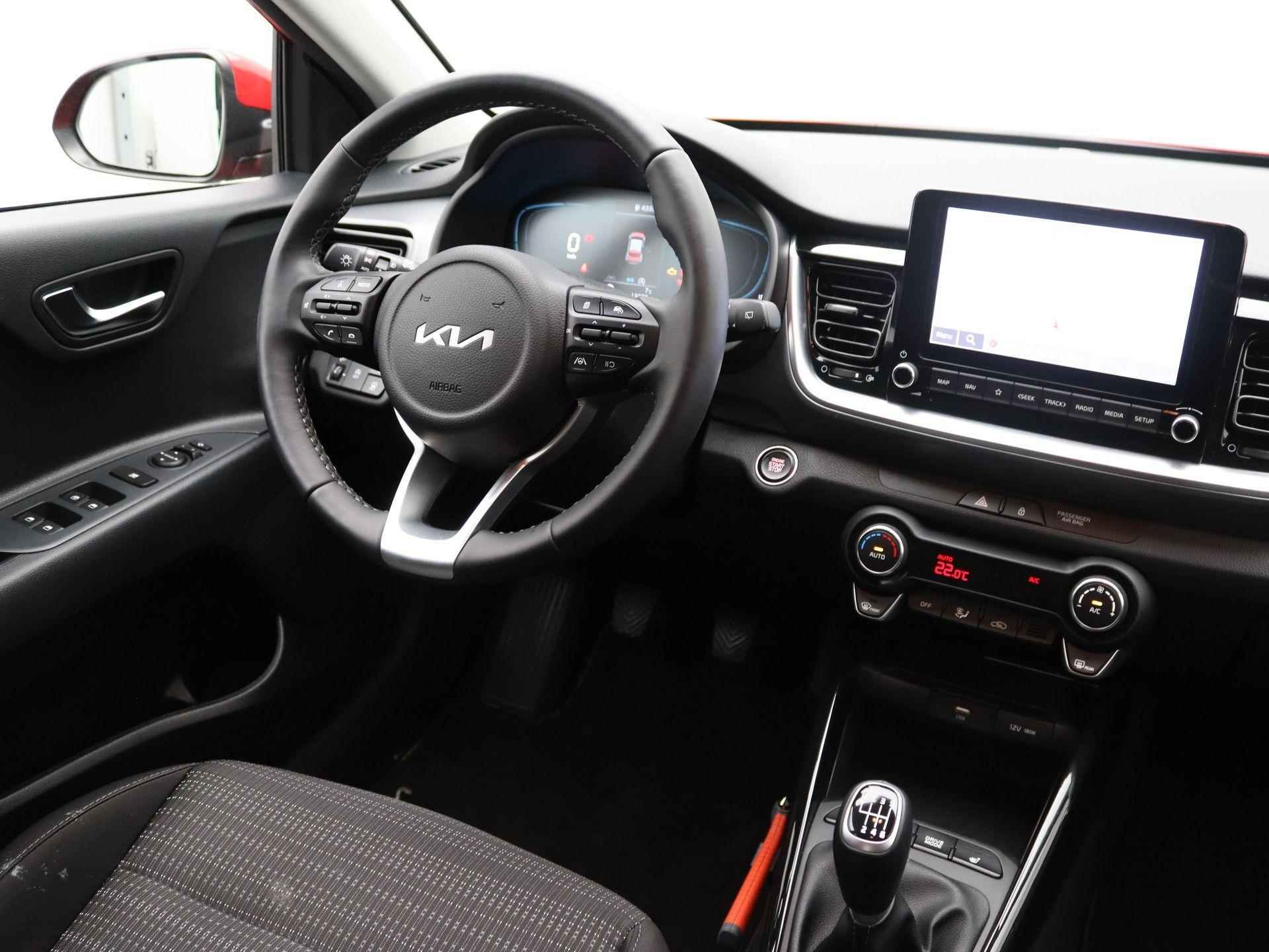 Kia Stonic 1.0 T-GDi MHEV DynamicPlusLine | Camera | Cruise Control | Navigatie | Parkeer Sensoren - 31/43