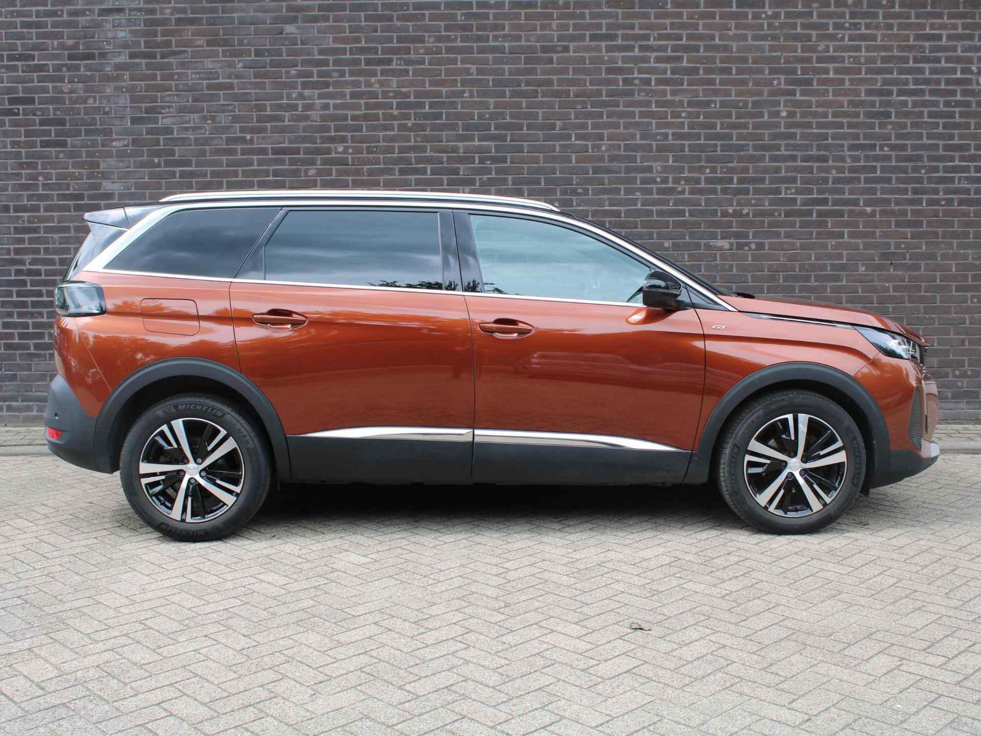 Peugeot 5008 SUV 1.2 130pk Automaat GT | Dodehoekbewaking | Achteruitrijcamera | Adaptive Cruise Control - 11/48