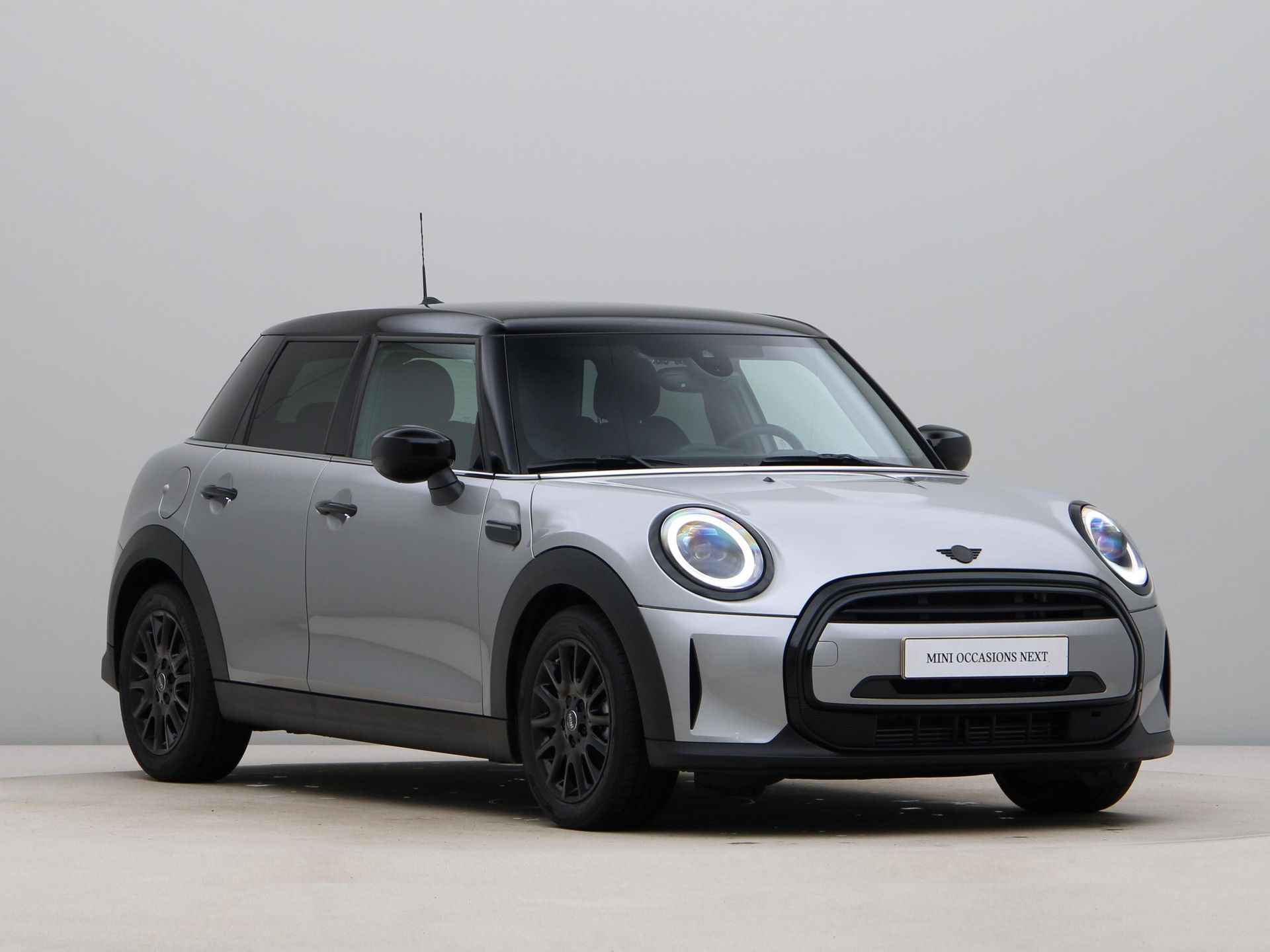 MINI 5-deurs Cooper Camden Edition Aut. - 8/24