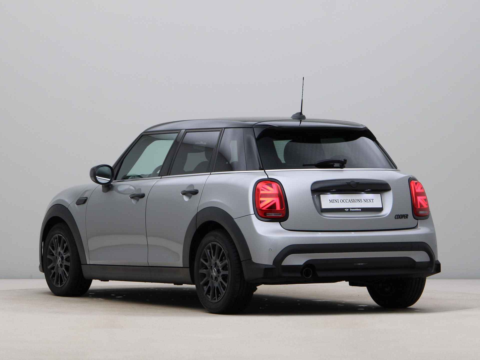 MINI 5-deurs Cooper Camden Edition Aut. - 12/24