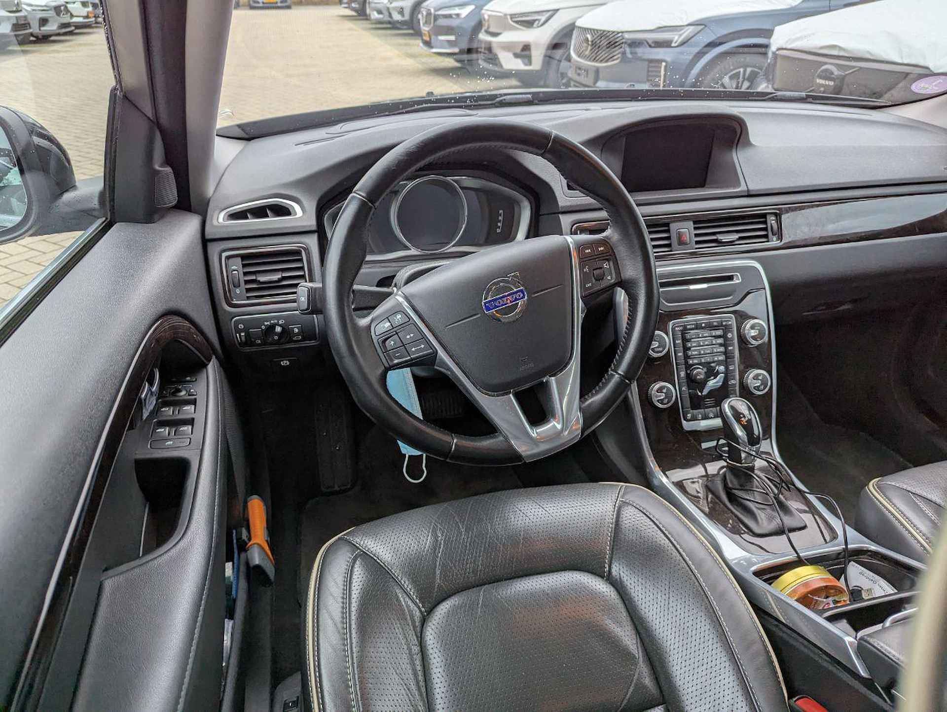 Volvo V70 2.0 T4 Polar+ | Trekhaak | Niveauregeling | Stoel koeling + verwarming | Leder | Memory | Adaptieve Cruise controle | Schuif-kanteldak | - 5/13