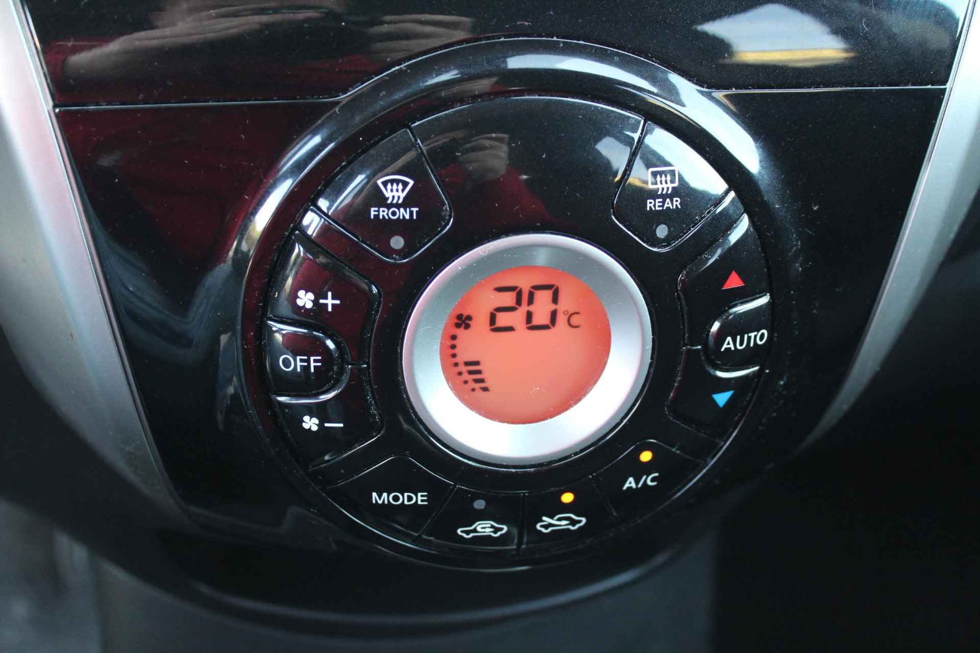 Nissan Note 1.2 Connect Edition / Navigatie / Keyless Entry & Start / Cruise Control / Bluetooth / Climate Control / - 4/36