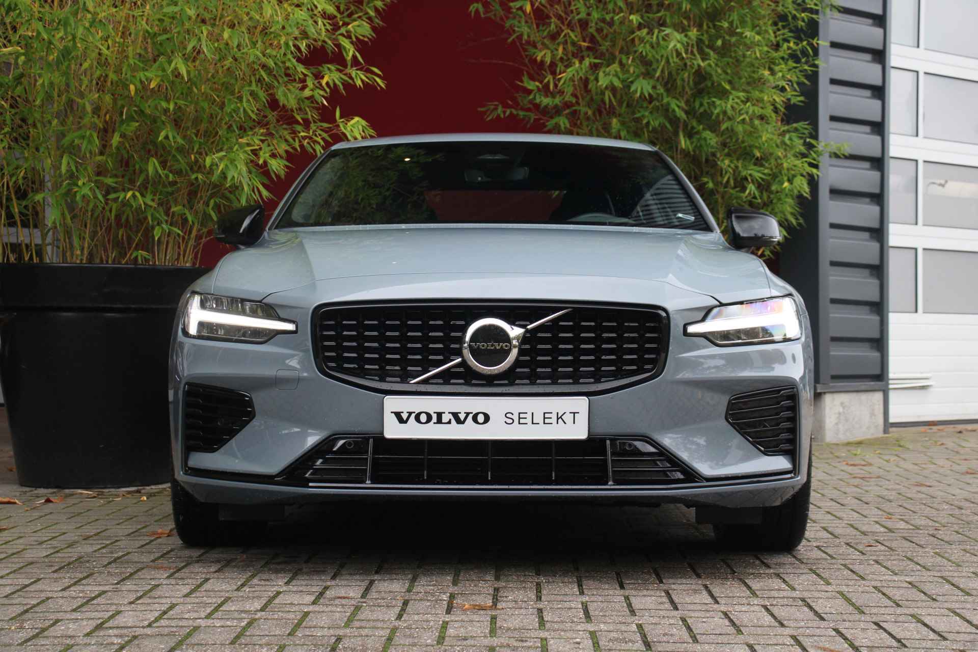 Volvo S60 Recharge T6 AWD 350pk Plus Dark | Adaptive Cruise | BLIS | Camera | Memory Seats | Stuur/stoelverwarming - 9/25