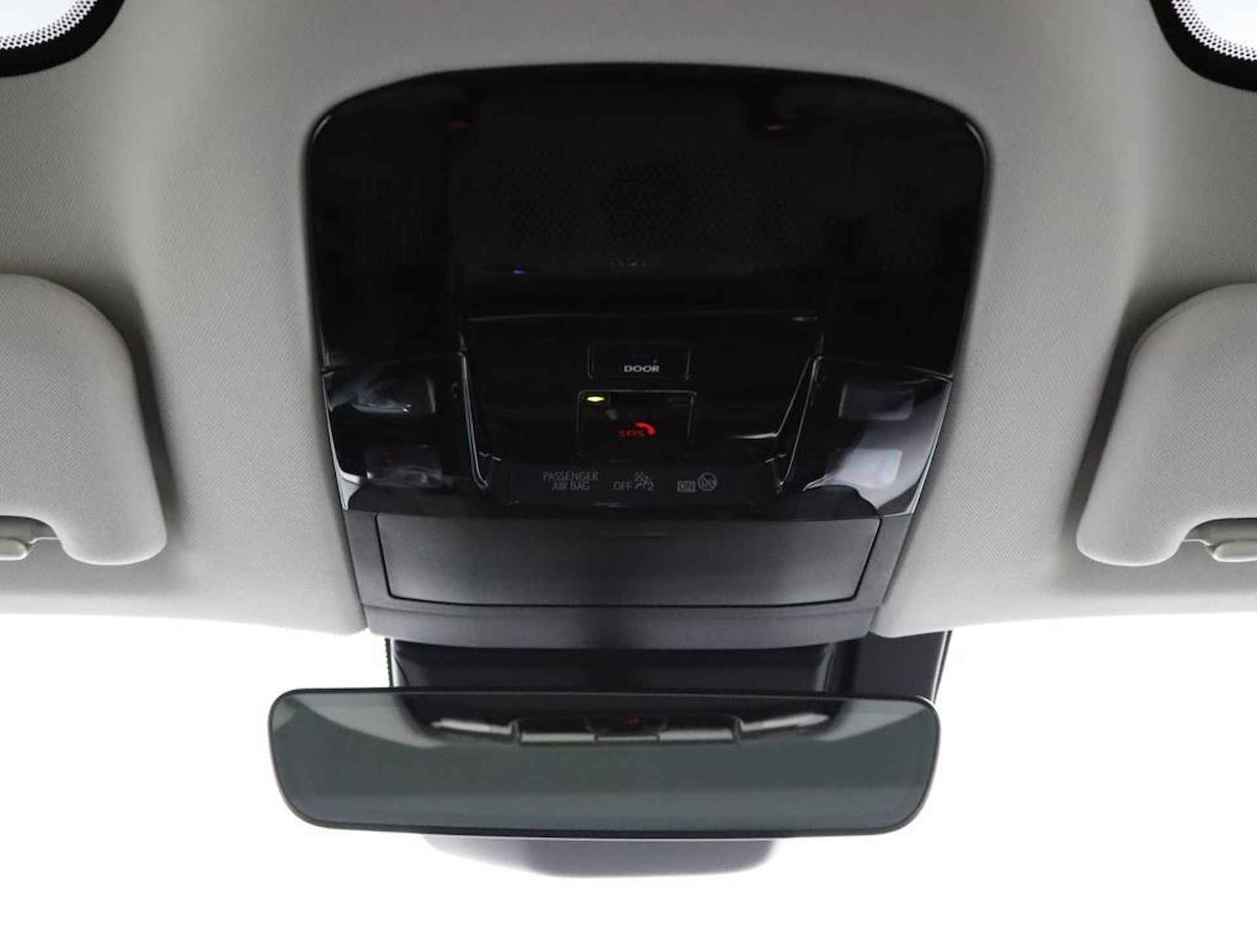 Lexus RZ 450e Executive Line 71 kWh | Panoramadak | Apple Carplay & Android Auto | Stoelverwarming - 32/57