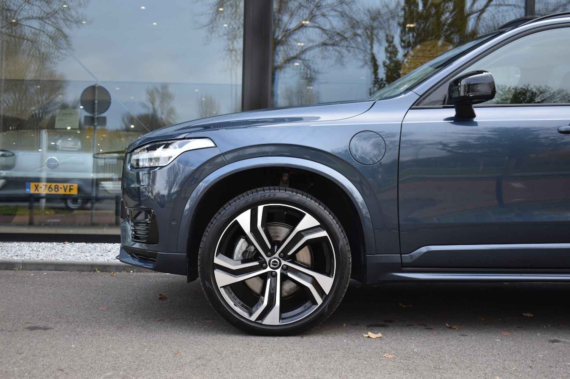 Volvo XC90 T8 455pk AWD Ultimate Dark | Luchtvering | Bowers&Wilkins | 22'' - 6/35