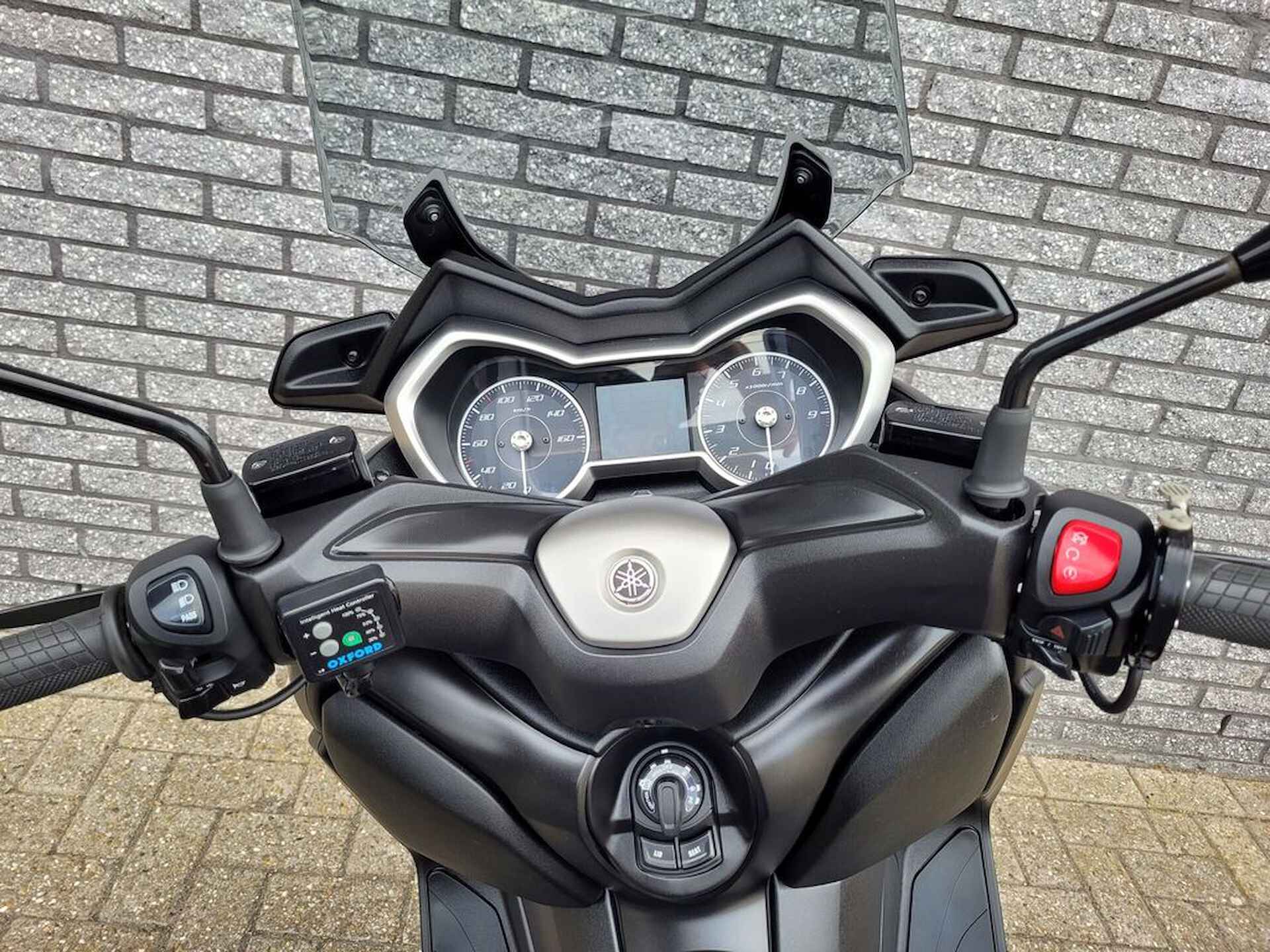 Yamaha X MAX 300 ABS - 5/6