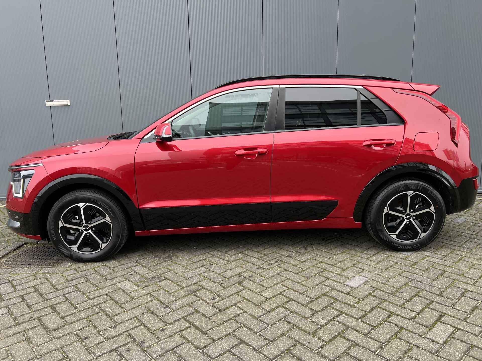 Kia Niro 1.6 GDi Hybrid 140pk DynamicPlusLine Automaat | Leder | Climate | Camera | Keyless | Elek. Klep | Navigatie | Winterpakket | Sch - 2/30