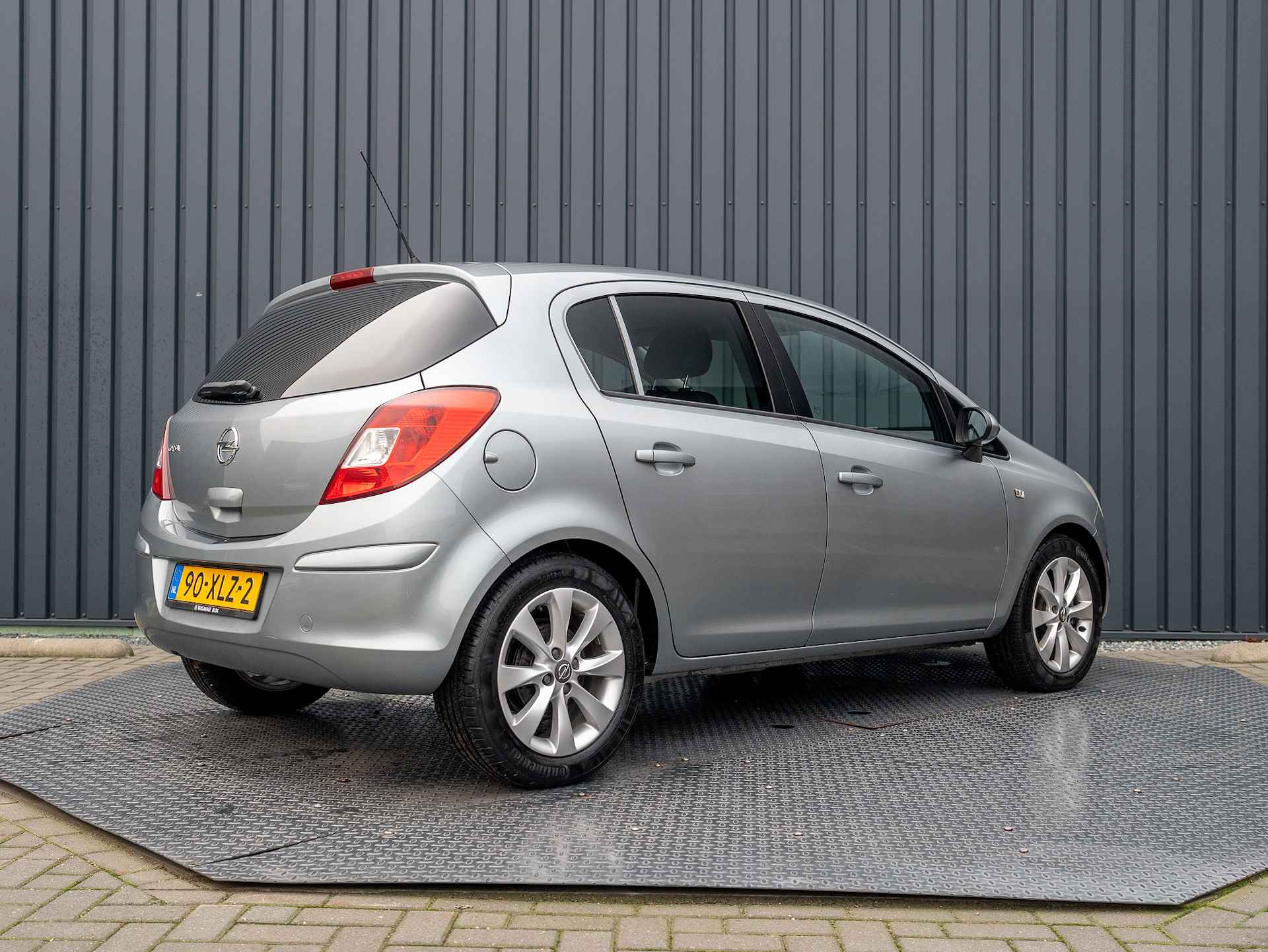 Opel Corsa 1.2 86Pk Anniversary Edition | 1e Eigenaar | Unieke Km-stand | Prijs Rijklaar!! - 34/36