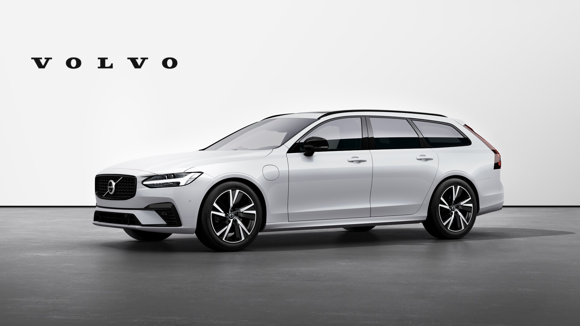 Volvo V90 T6 350PK Long Range AWD Plus Dark | Panoramadak | Trekhaak | Kinderzitjes | Adapt LED | All Season