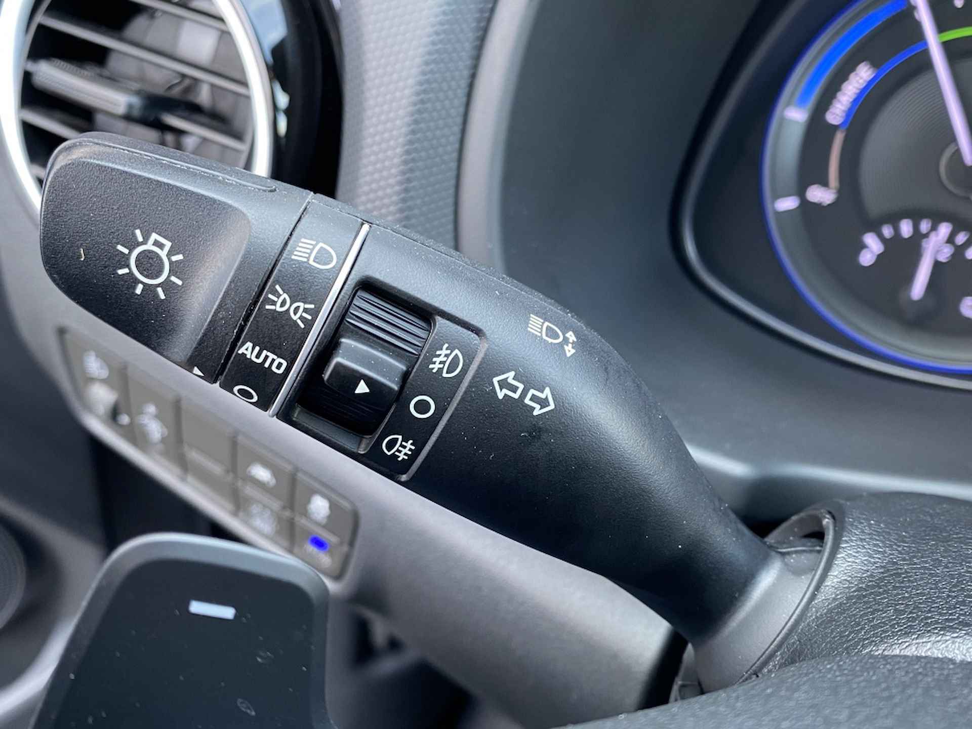 Hyundai Kona 1.6 GDI HEV Comfort / Apple carplay - Android auto / Adaptive cr - 21/27