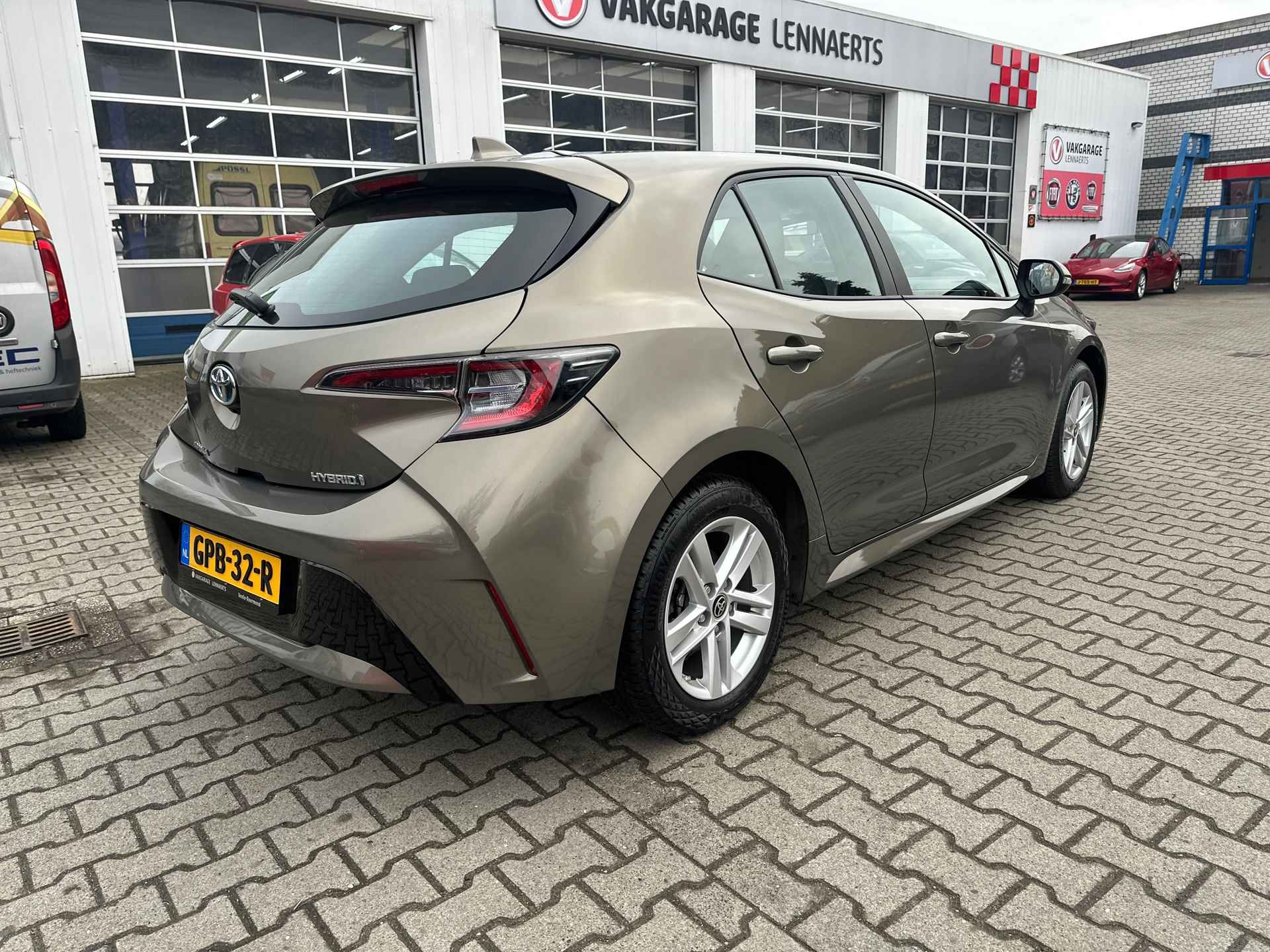 Toyota Corolla 1.8 Hybrid Active - 8/25