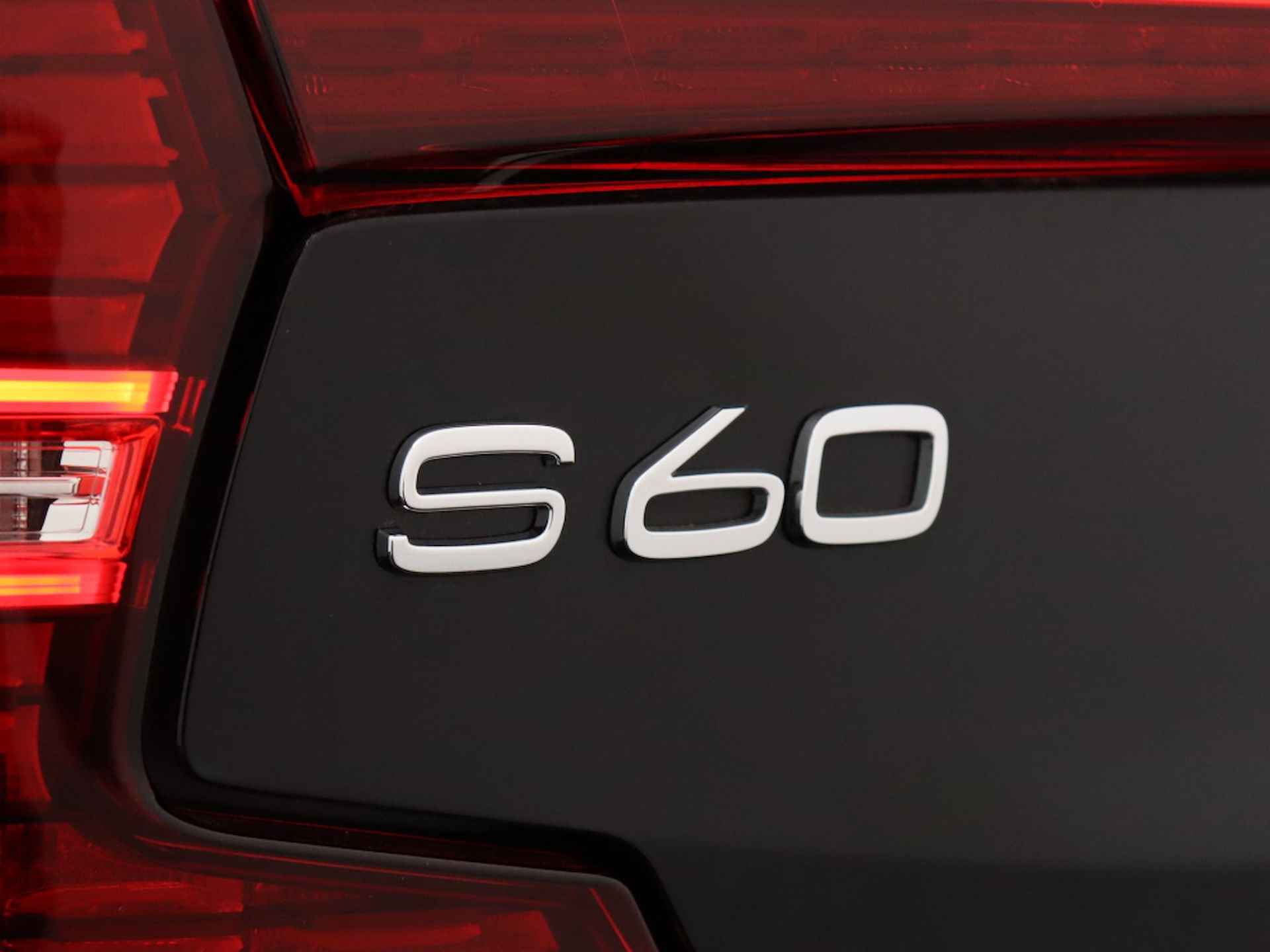 Volvo S60 2.0 B3 Plus Dark | 20" wielen | On Call - 39/42
