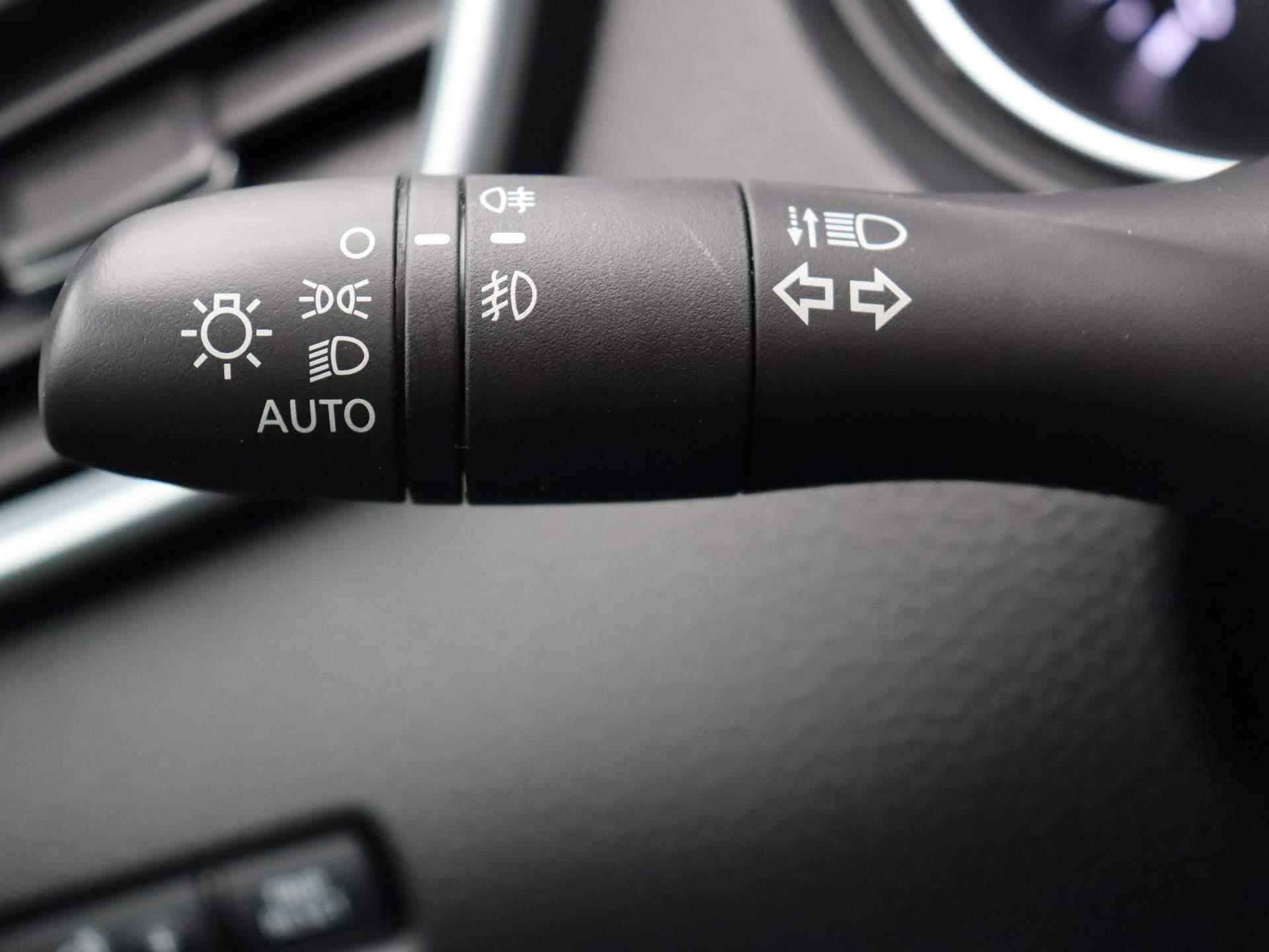 Nissan Qashqai 158pk DIG-T Premium Edition | Automaat | Lederen Bekleding | 19'' Lichtmetalen velgen | Panoramadak | Stoelverwarming | - 24/40