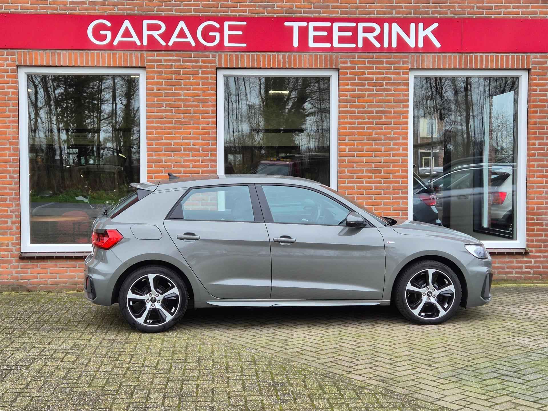 Audi A1 Sportback 25 TFSI Pro Line S airco, cruise, lmv, carplay, led, pdc RIJKLAAR - 17/19