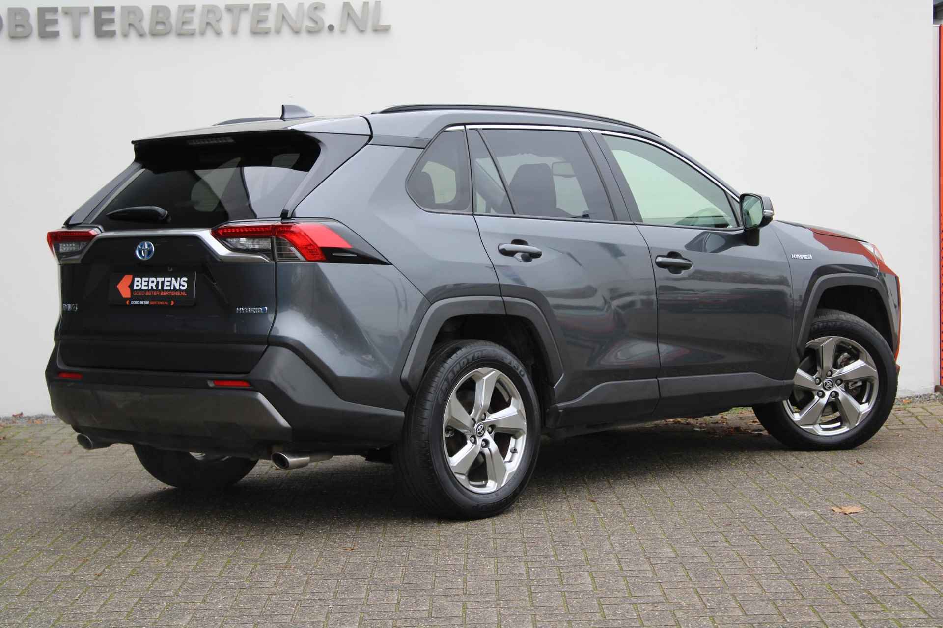 Toyota RAV4 2.5 Hybrid Dynamic | Elektrische Kofferklep | Parkeercamera | Navi - 2/27