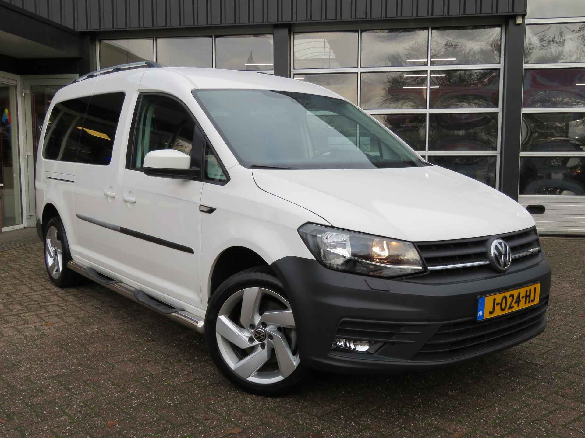 Volkswagen Caddy Maxi 1.4 TSI 130pk TSI 7P / 17 Inch / Trekhaak / Navi / Stoelverw. / BOVAG garantie - 10/49