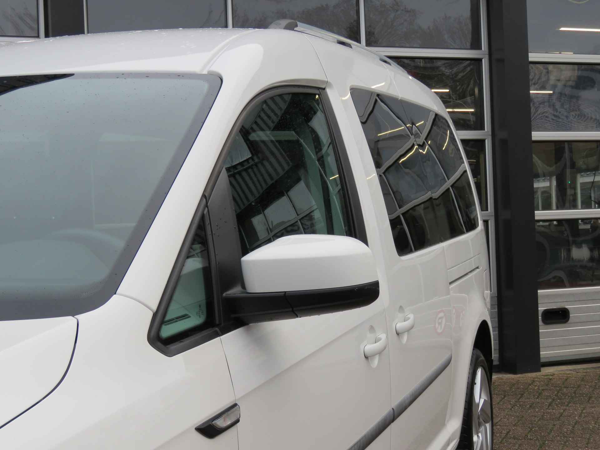 Volkswagen Caddy Maxi 1.4 TSI 130pk TSI 7P / 17 Inch / Trekhaak / Navi / Stoelverw. / BOVAG garantie - 11/49