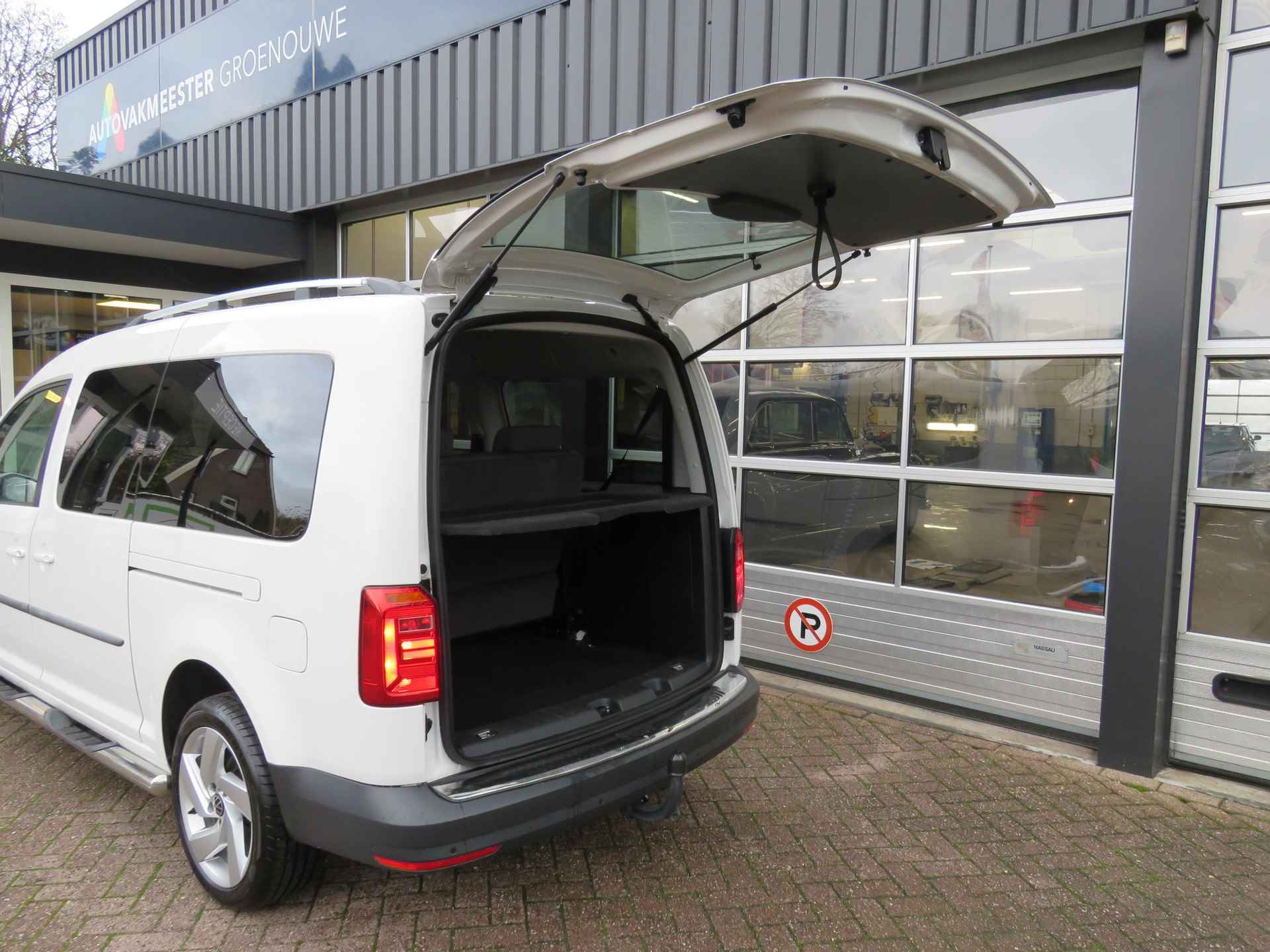 Volkswagen Caddy Maxi 1.4 TSI 130pk TSI 7P / 17 Inch / Trekhaak / Navi / Stoelverw. / BOVAG garantie - 30/49