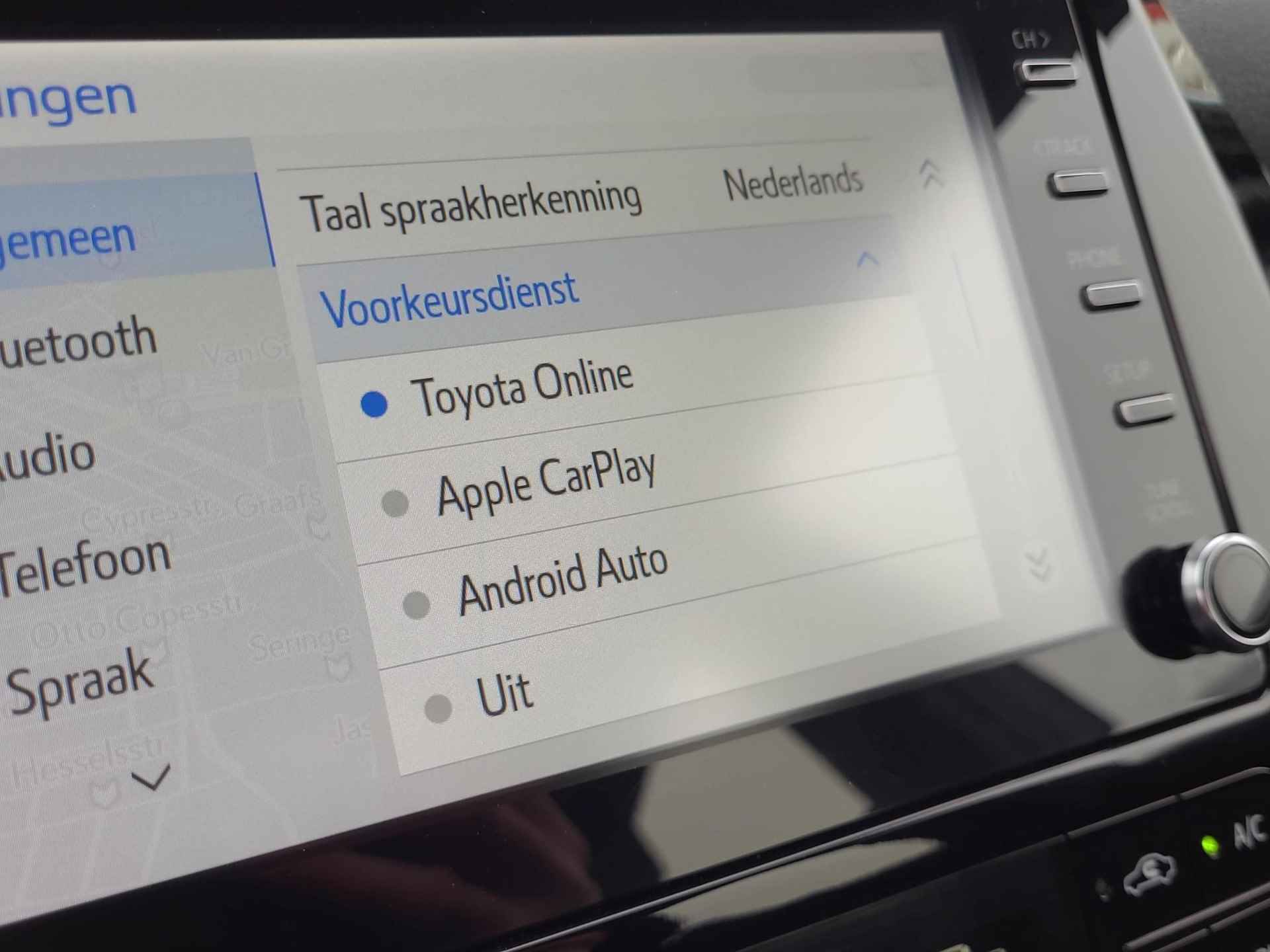 Toyota Prius 1.8 Plug-in Dynamic | Apple CarPlay | Navigatie | Adaptive Cruise | Rijklaarprijs incl. garantie | - 13/40