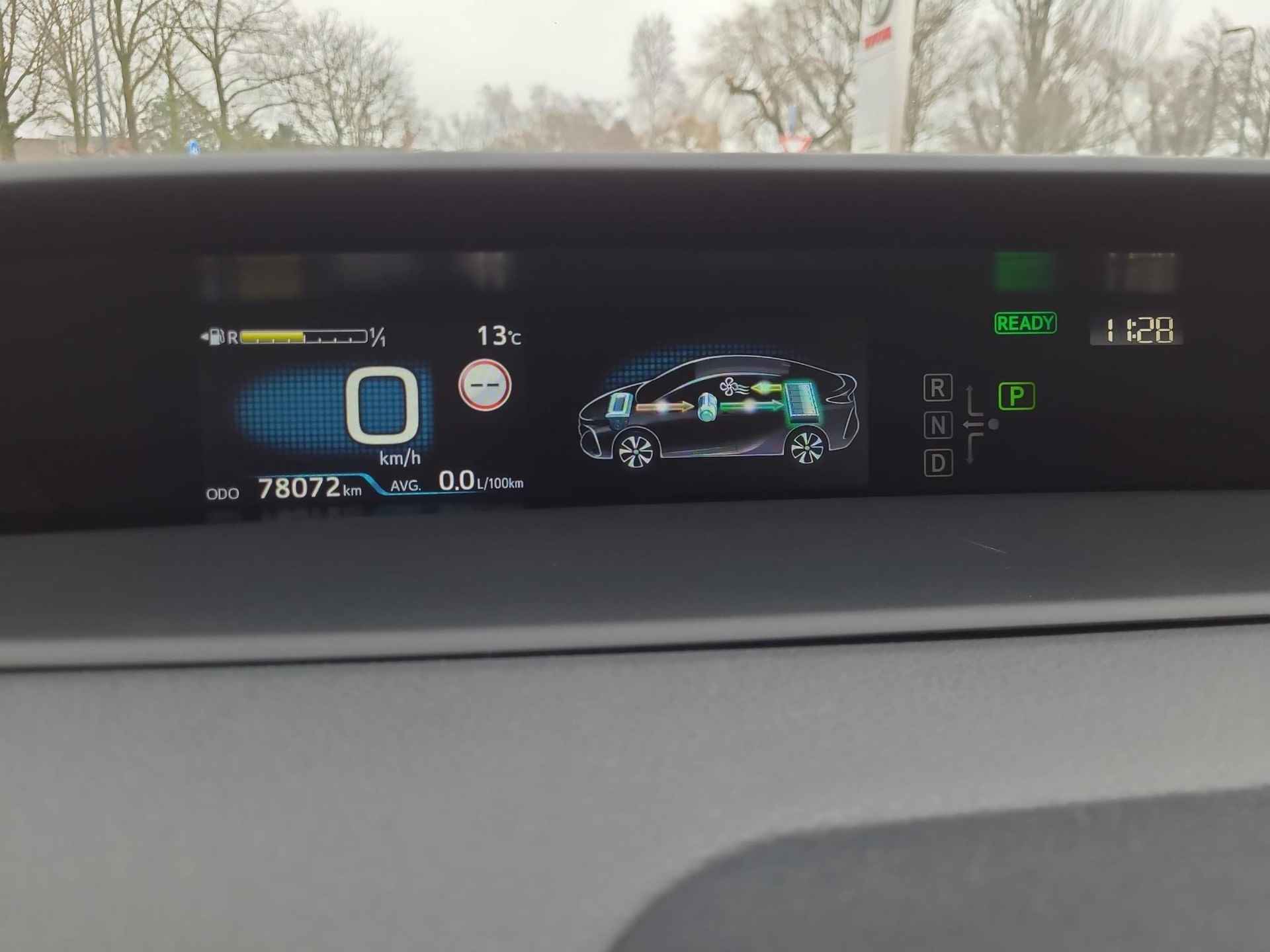 Toyota Prius 1.8 Plug-in Dynamic | Apple CarPlay | Navigatie | Adaptive Cruise | Rijklaarprijs incl. garantie | - 20/40