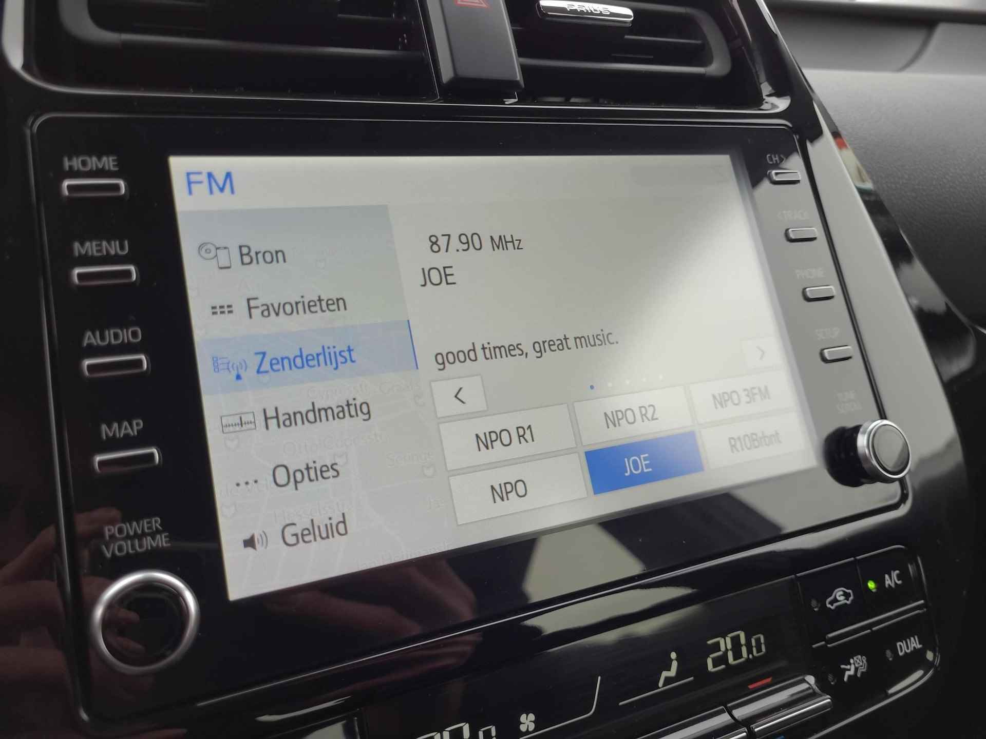 Toyota Prius 1.8 Plug-in Dynamic | Apple CarPlay | Navigatie | Adaptive Cruise | Rijklaarprijs incl. garantie | - 27/40