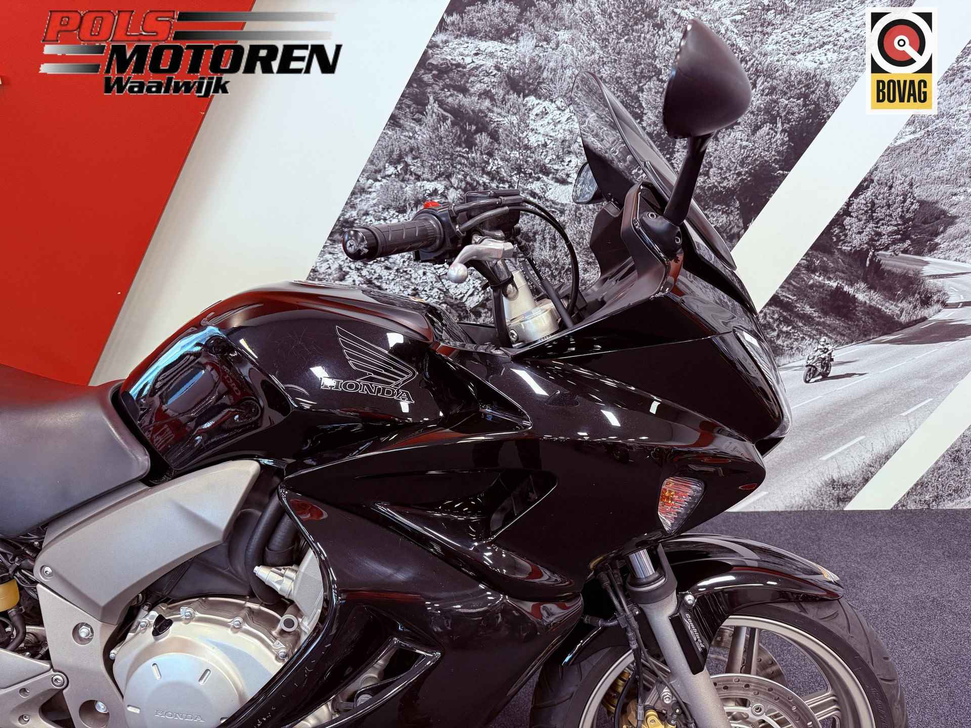 Honda CBF 1000 AA &quot;Black Edition&quot; - 6/19