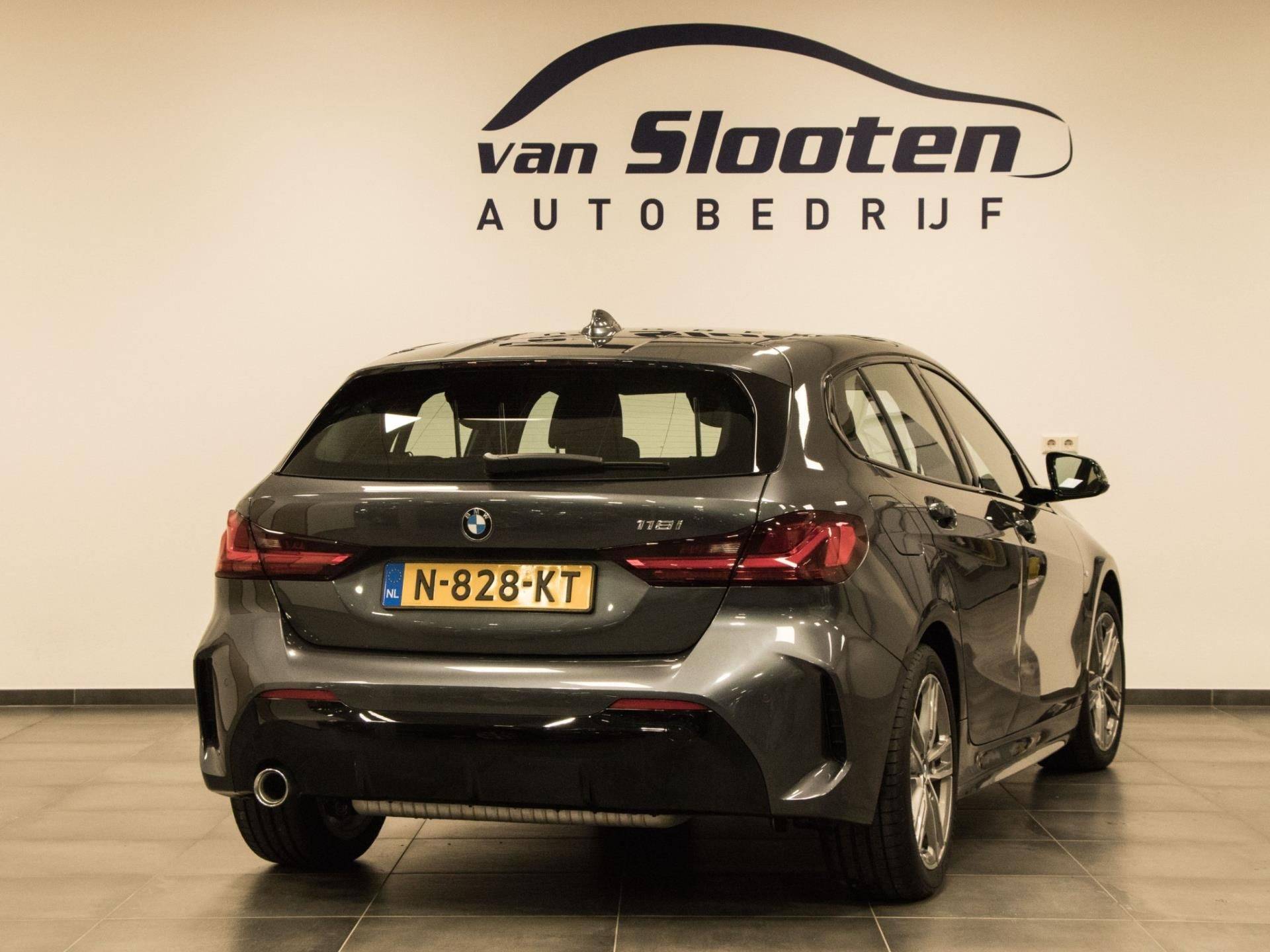 BMW 1-serie 118i High Executive | M-Sport - 4/23