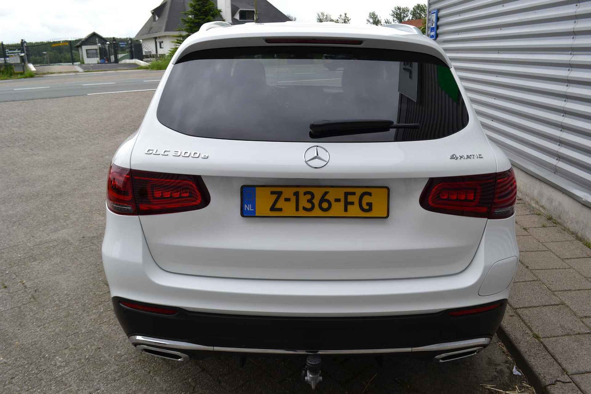 Mercedes-Benz GLC 300E AMG 4MATIC|BURMESTER|NAVI|TREKHAAK - 5/38