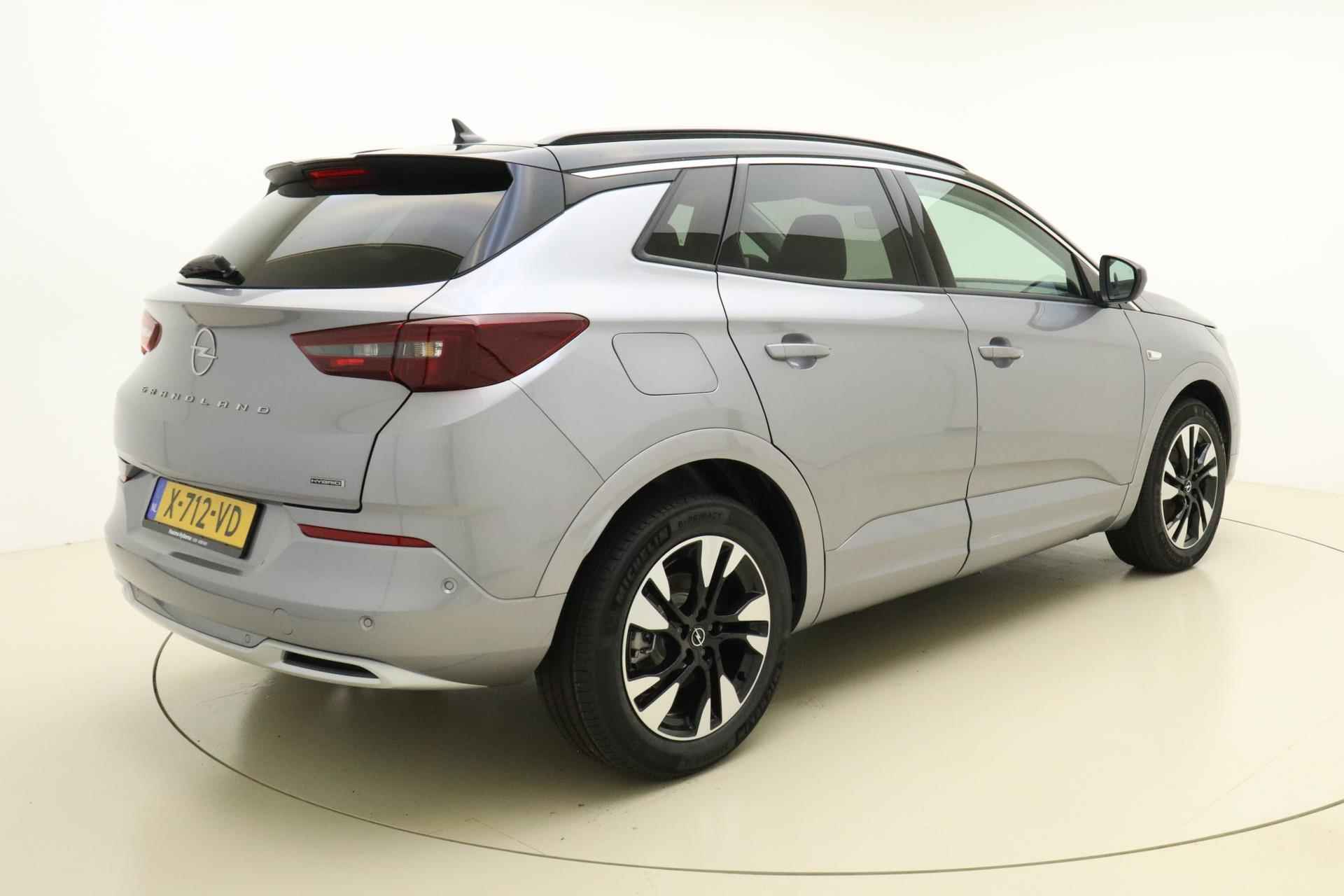 Opel Grandland 1.6 Turbo Hybrid Level 3 | Nieuwe auto | Led | Stoel en stuurverwaming | Camera| Navigatie | Kelyless start en entry | Android auto en Apple carplay | Elektrisch te openen kofferbak - 2/39