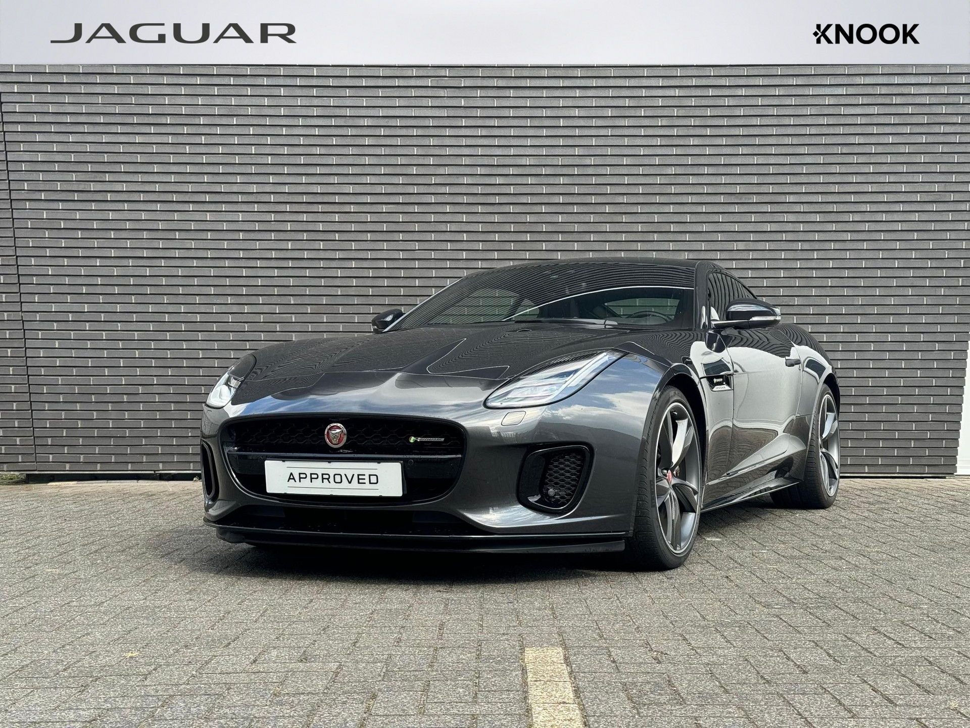 Jaguar F-TYPE R-Dynamic P300