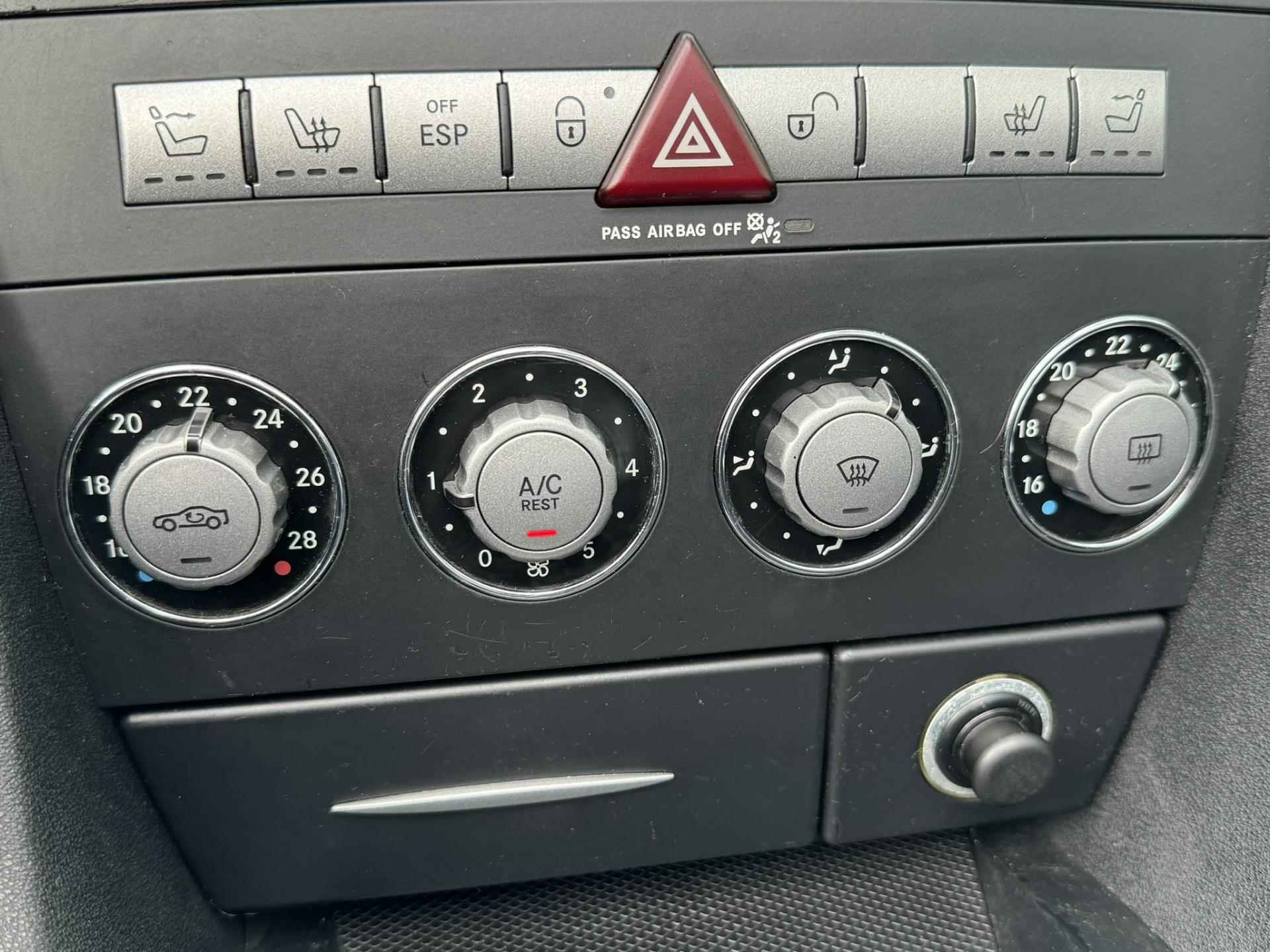 Mercedes-Benz SLK-klasse 200 K. Cabriolet Airco 18 inch Cruise Leder Automaat Stoelverwarming PDC - 35/49