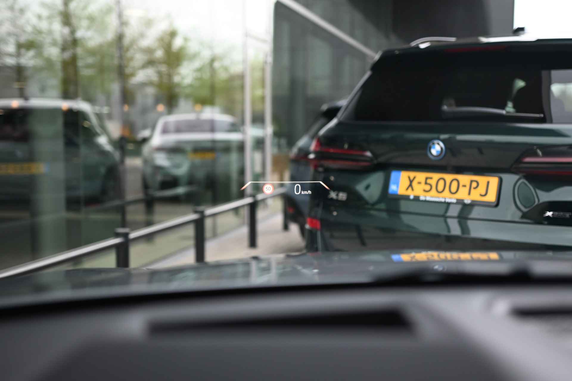 BMW X2 sDrive20i High Executive M Sport Automaat / Panoramadak / Trekhaak / M Sportstoelen / Adaptieve LED / Parking Assistant Plus / / Adaptief M Onderstel / Comfort Access - 23/35