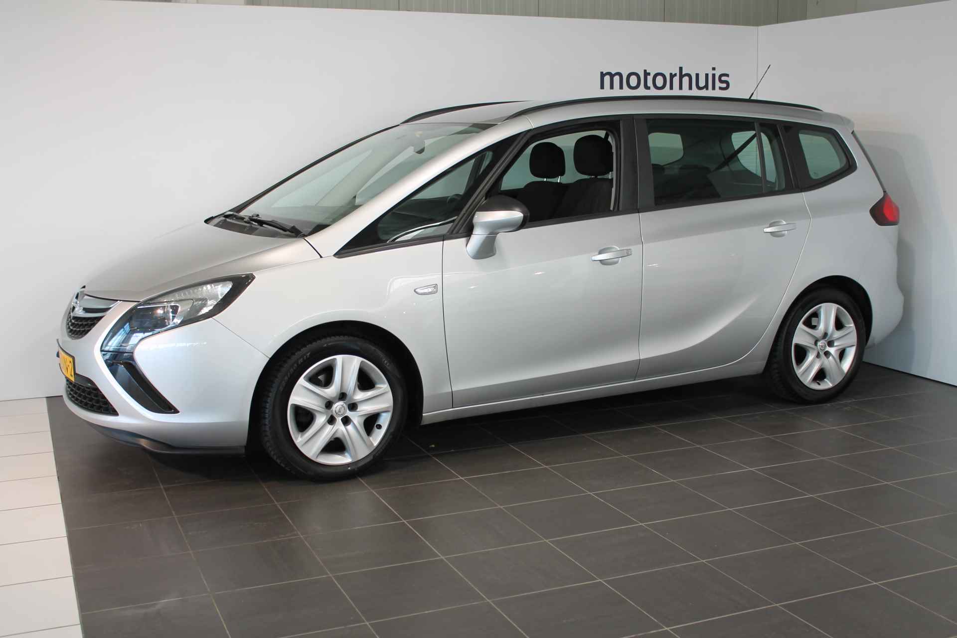 Opel Zafira Tourer 1.4 Turbo 140 pk Edition / Airconditioning / Trekhaak 1500kg trekgewicht - 3/24