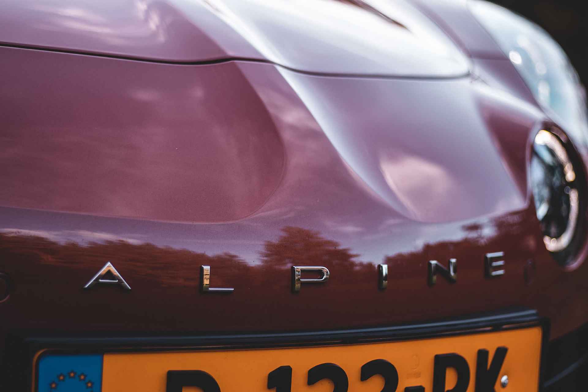 ALPINE A110 1.8 Turbo GT 2022 - Atelier / Historic color. Beige Cornaline - nr. 009/110 - ~ Munsterhuis ~ Alpine Centre Hengelo ~ - 14/59