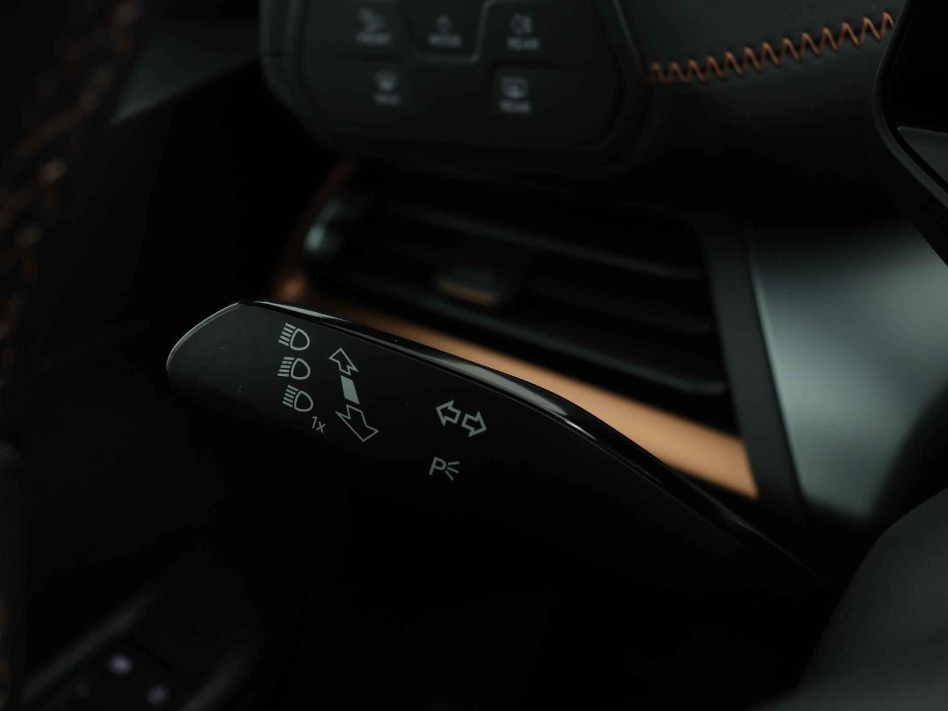 CUPRA Born Performance One 62 kWh 204 PK | Apple CarPlay | 19" | Navigatie | Keyless | Stoelverwarming | Getint Glas | - 34/56