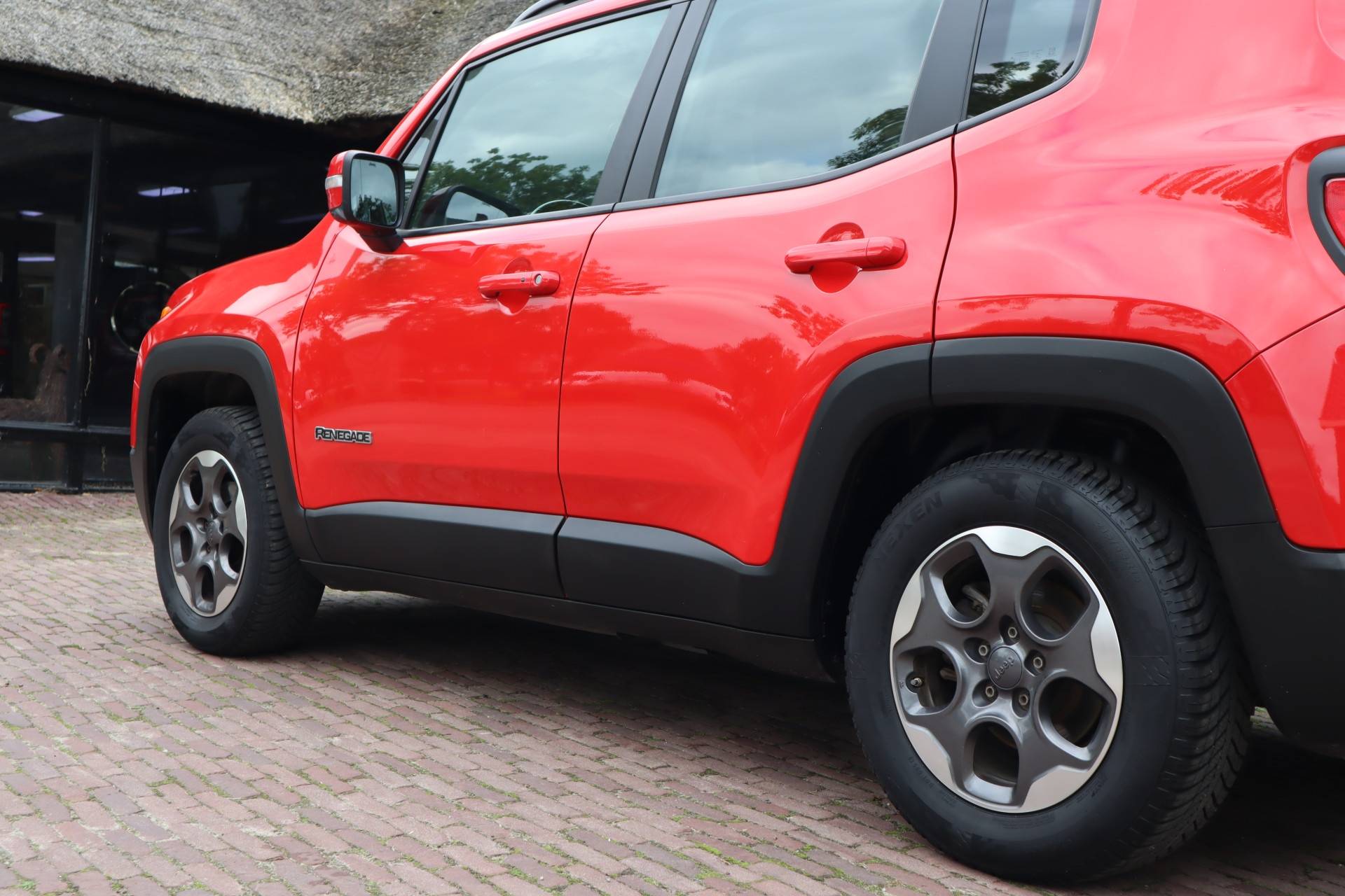 Jeep Renegade 1.4 Longitude | Navigatie | Trekhaak | Keyless | Parkeersensoren | Reservewiel - 28/45