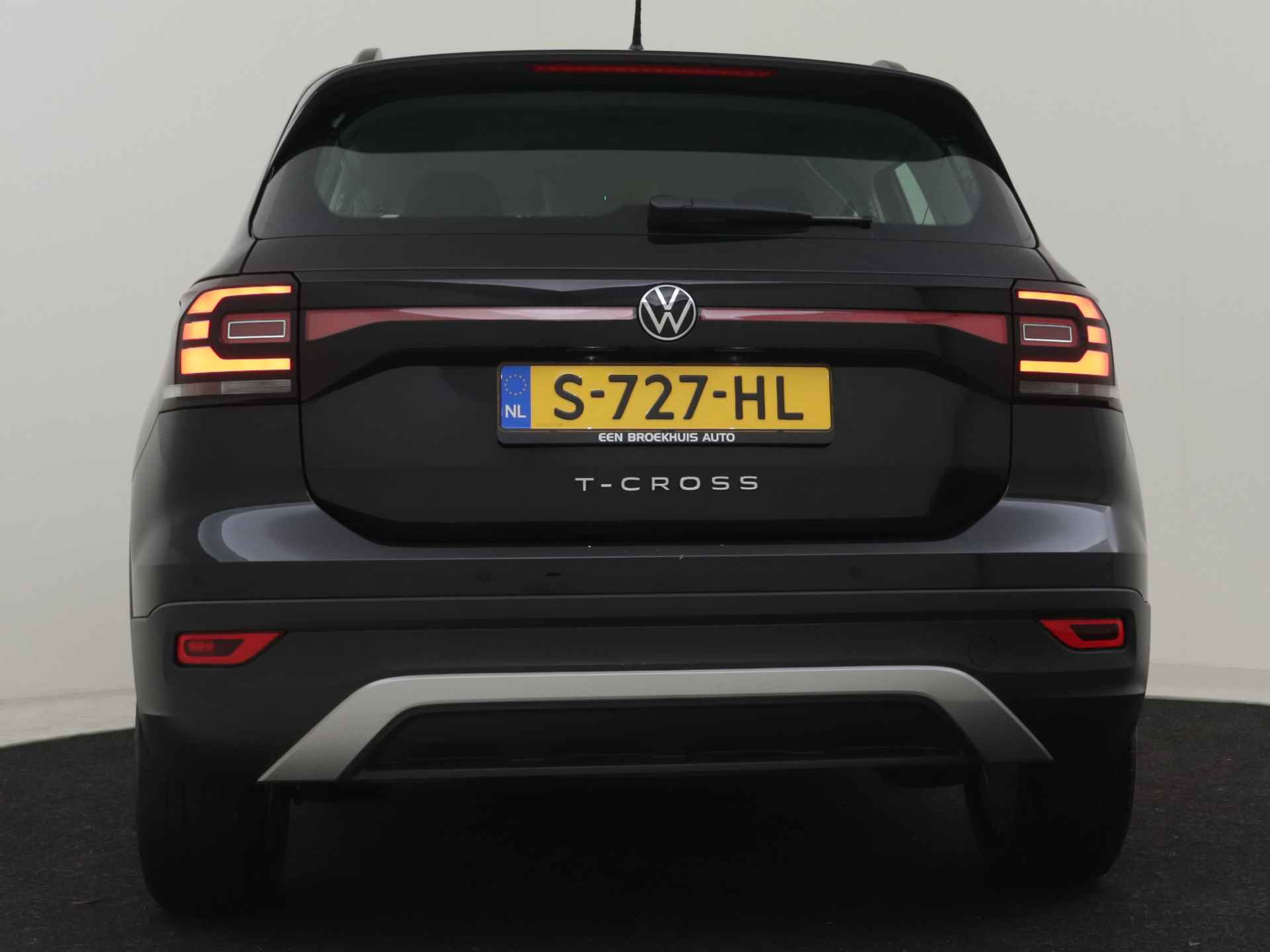 Volkswagen T-Cross 1.0 TSI Life 96pk | 1e eigenaar | 100%dealeronderhouden | Adaptief cruise control | Navigatie via app | Airco | App connect | Pa - 23/30