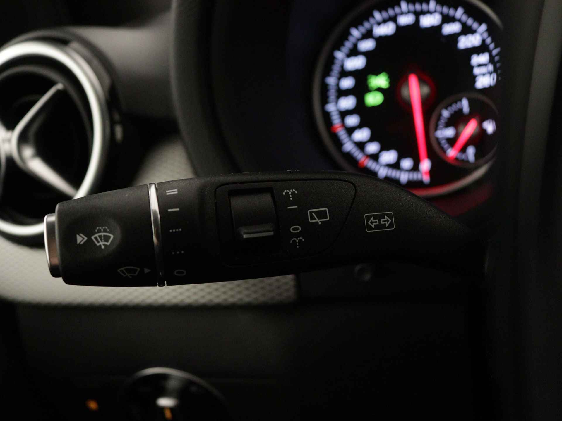 Mercedes-Benz B-Klasse 180 Activity Edition | Leder | Navigatie | Cruise control | | Privacy glass | Bluetooth carkit | Airconditioning | - 20/39