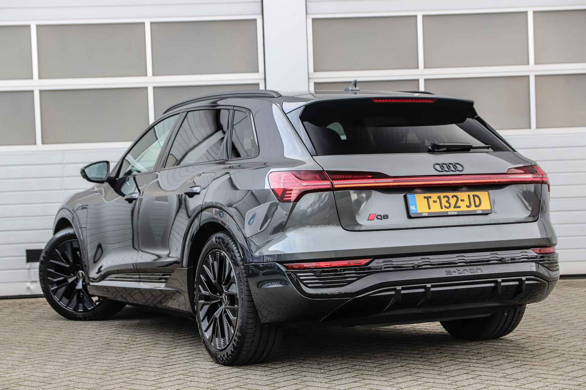 Audi Q8 e-tron 55 quattro 408pk S-Line Edition 115 kWh | Panoramadak | Trekhaak | B&O Sound - 13/51